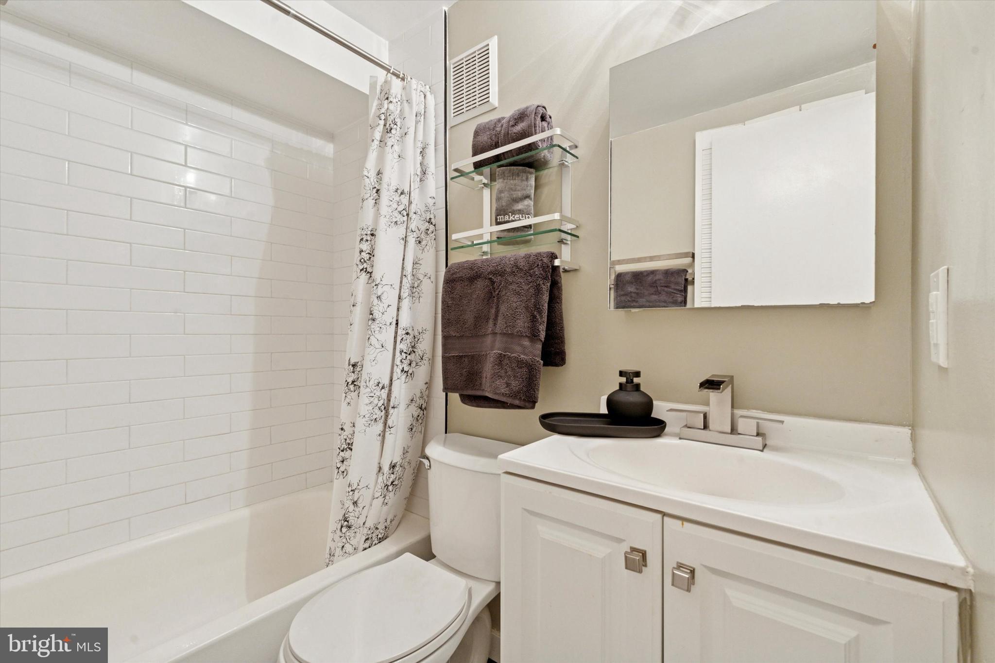 1017 SPRUCE STREET C