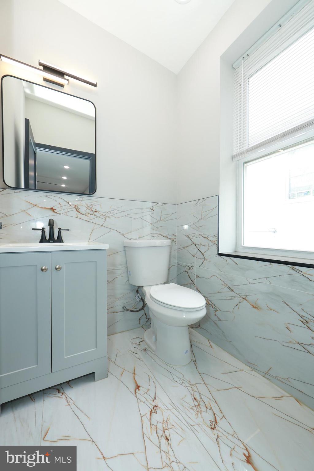 3567 KENSINGTON AVENUE