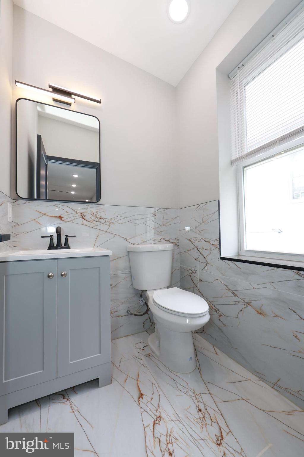 3567 KENSINGTON AVENUE