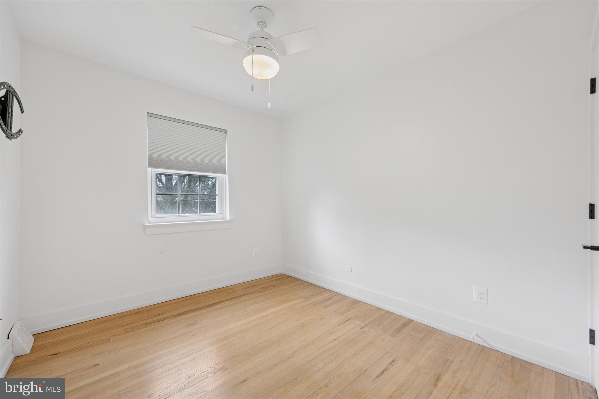 833 GREEN VALLEY DRIVE