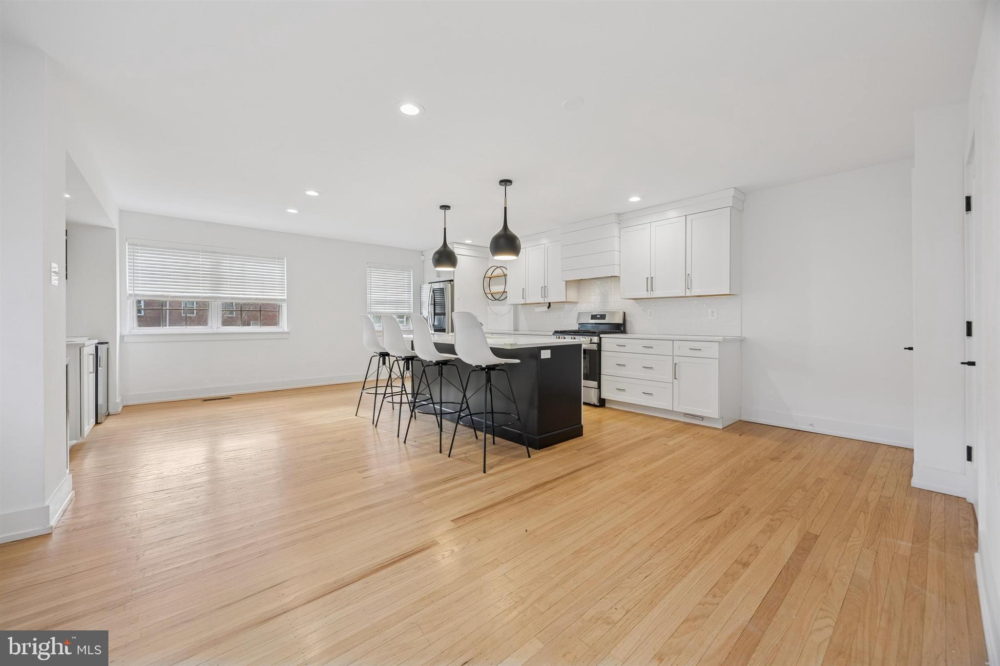 833 GREEN VALLEY DRIVE