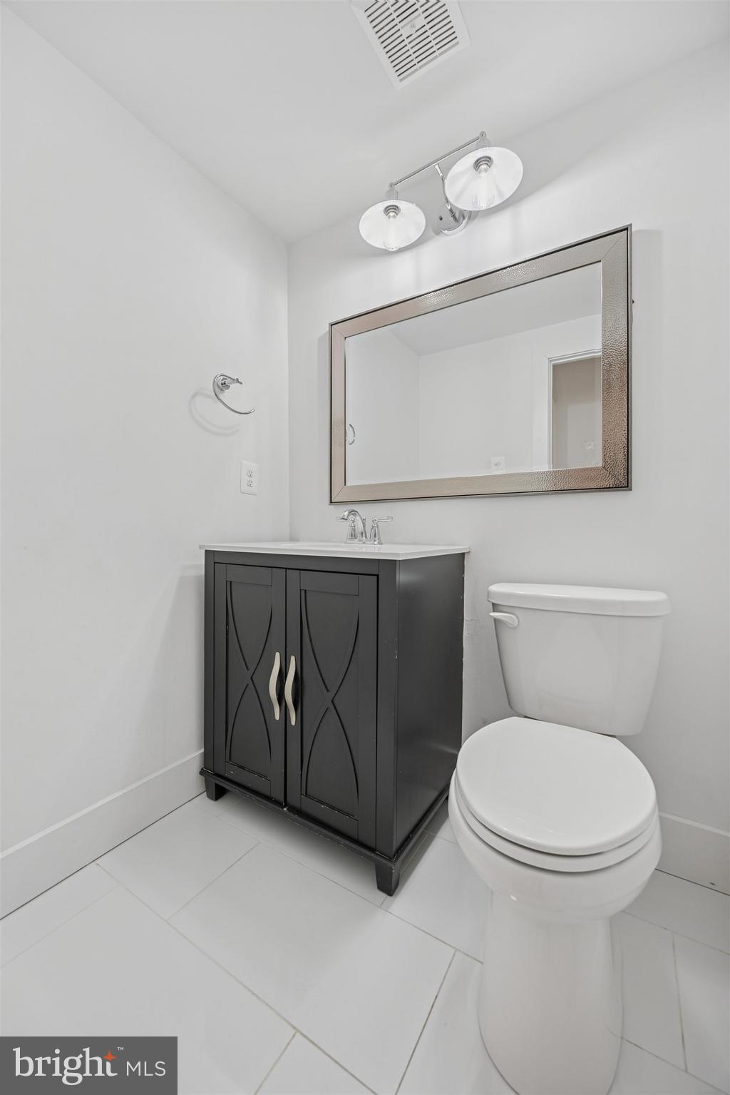 833 GREEN VALLEY DRIVE