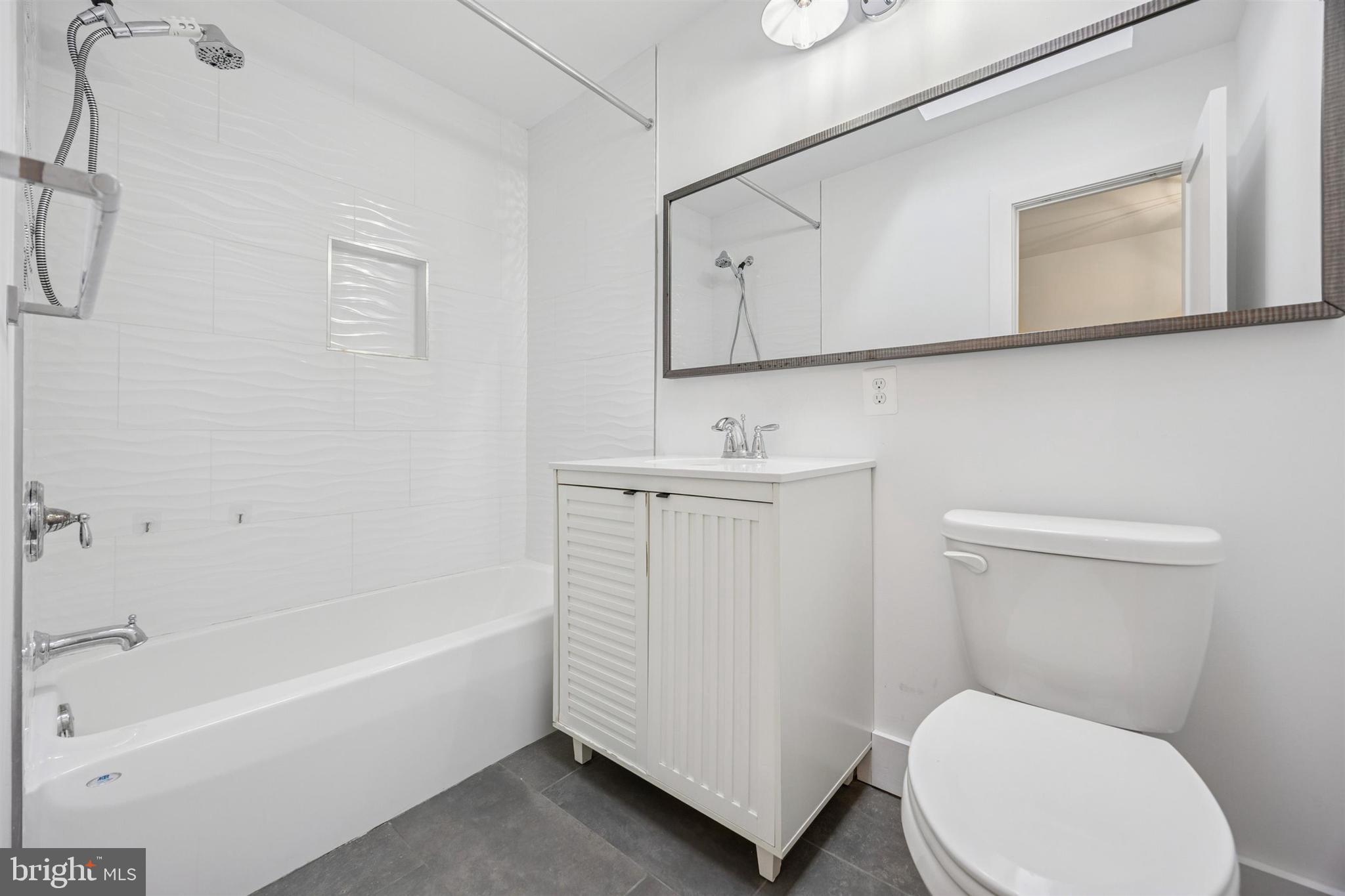 833 GREEN VALLEY DRIVE