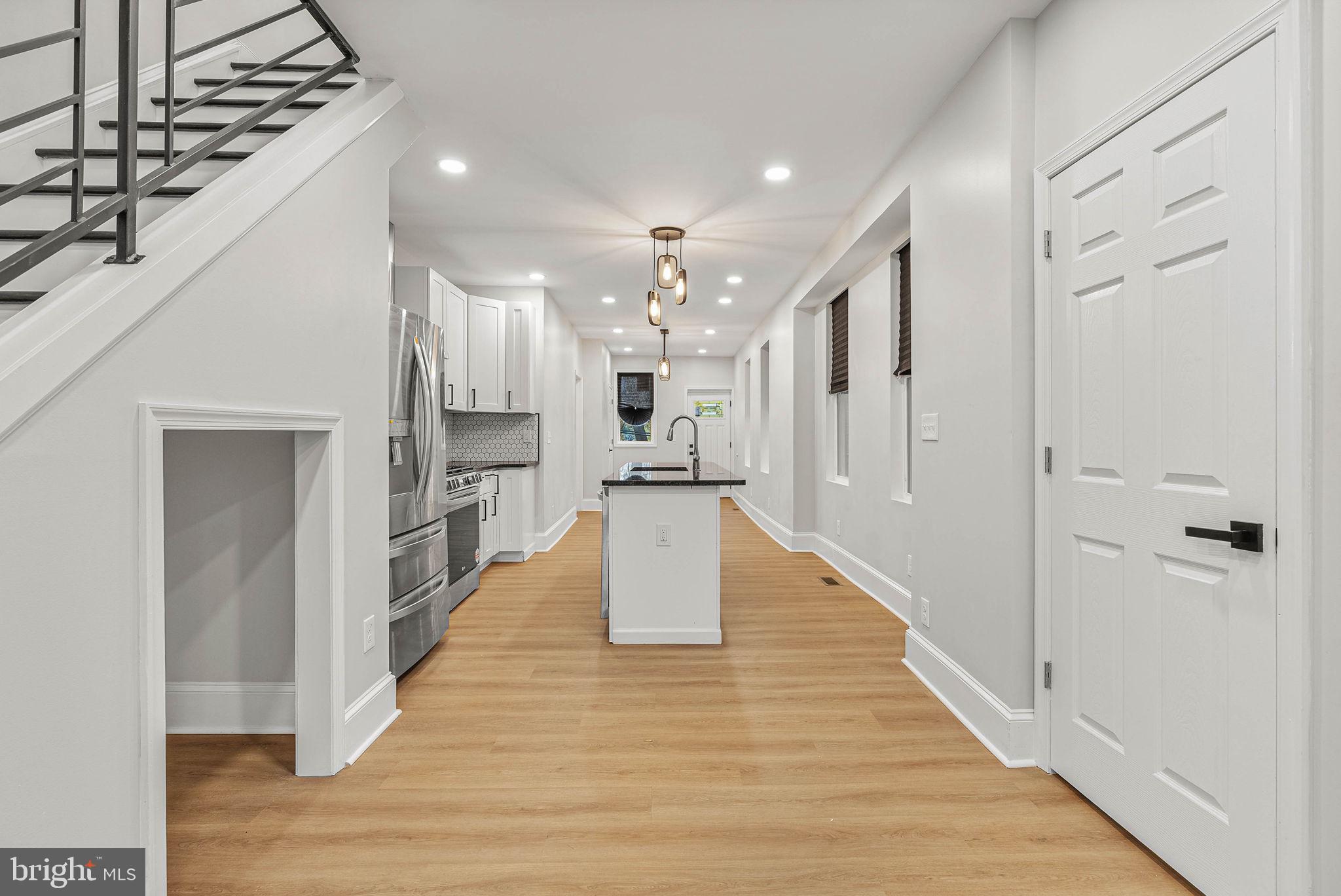 5737 SPRINGFIELD AVENUE