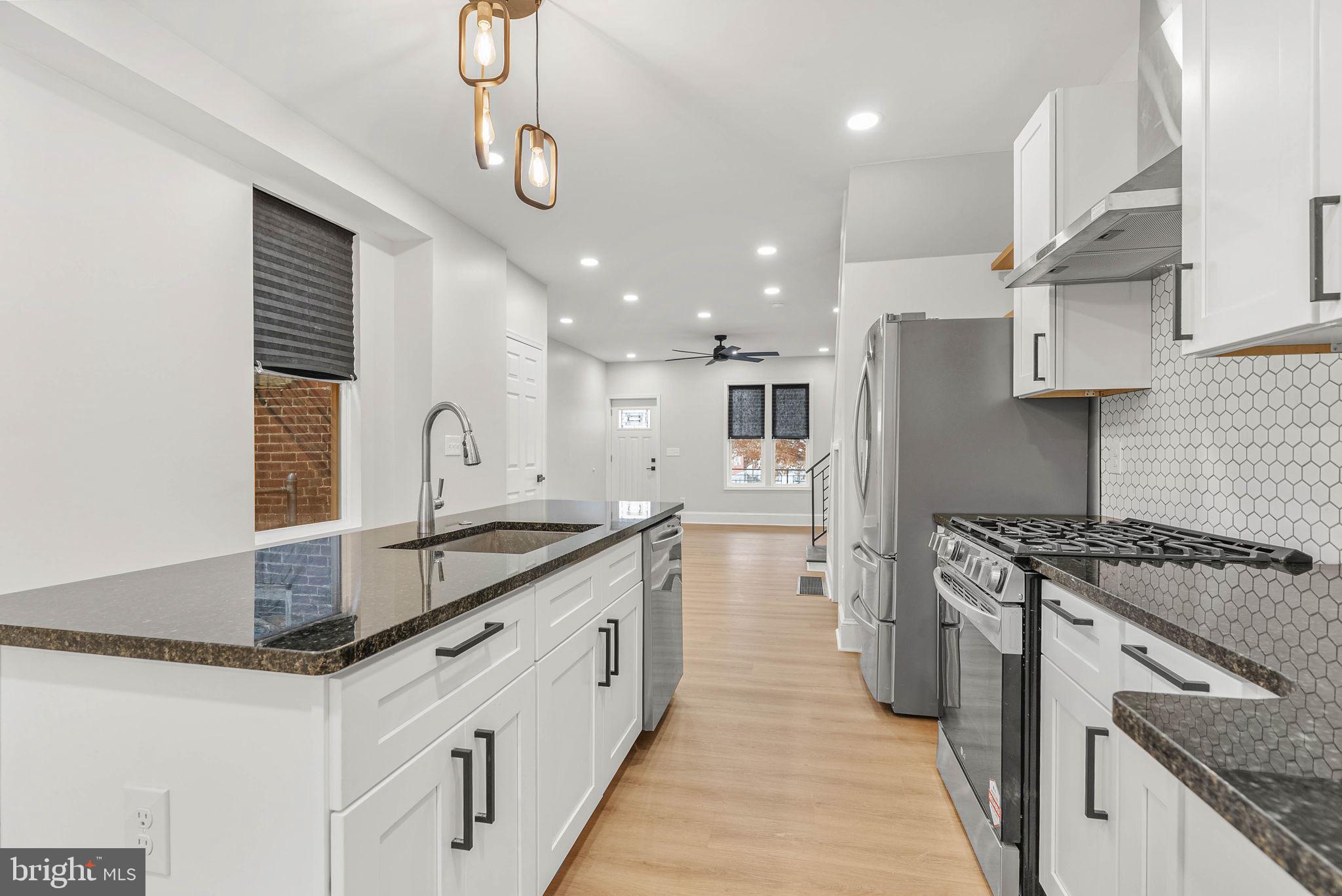 5737 SPRINGFIELD AVENUE