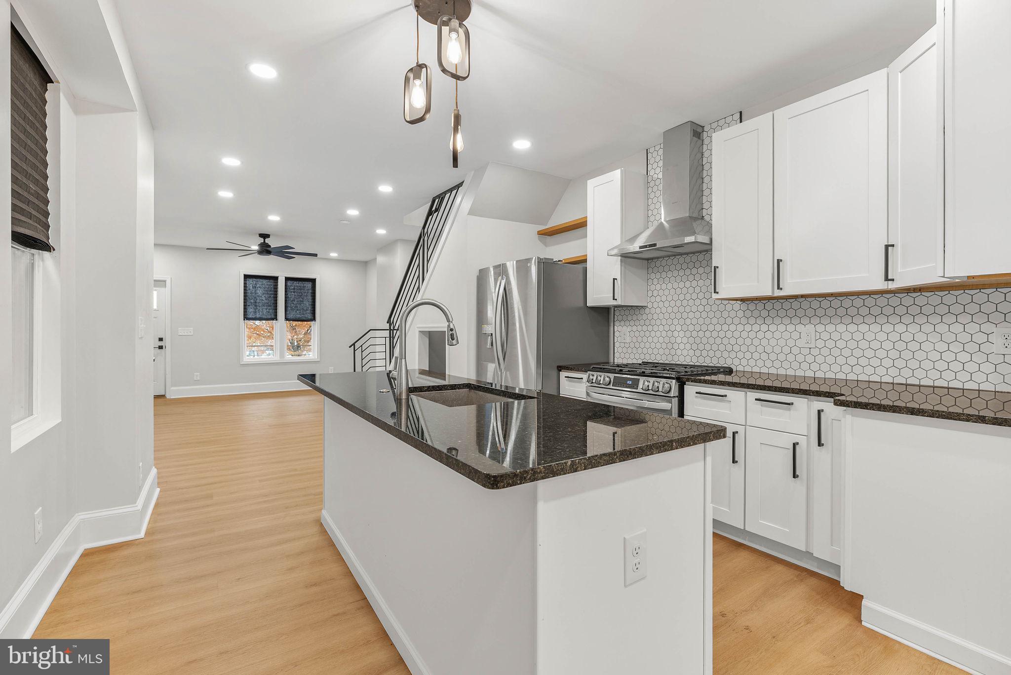 5737 SPRINGFIELD AVENUE