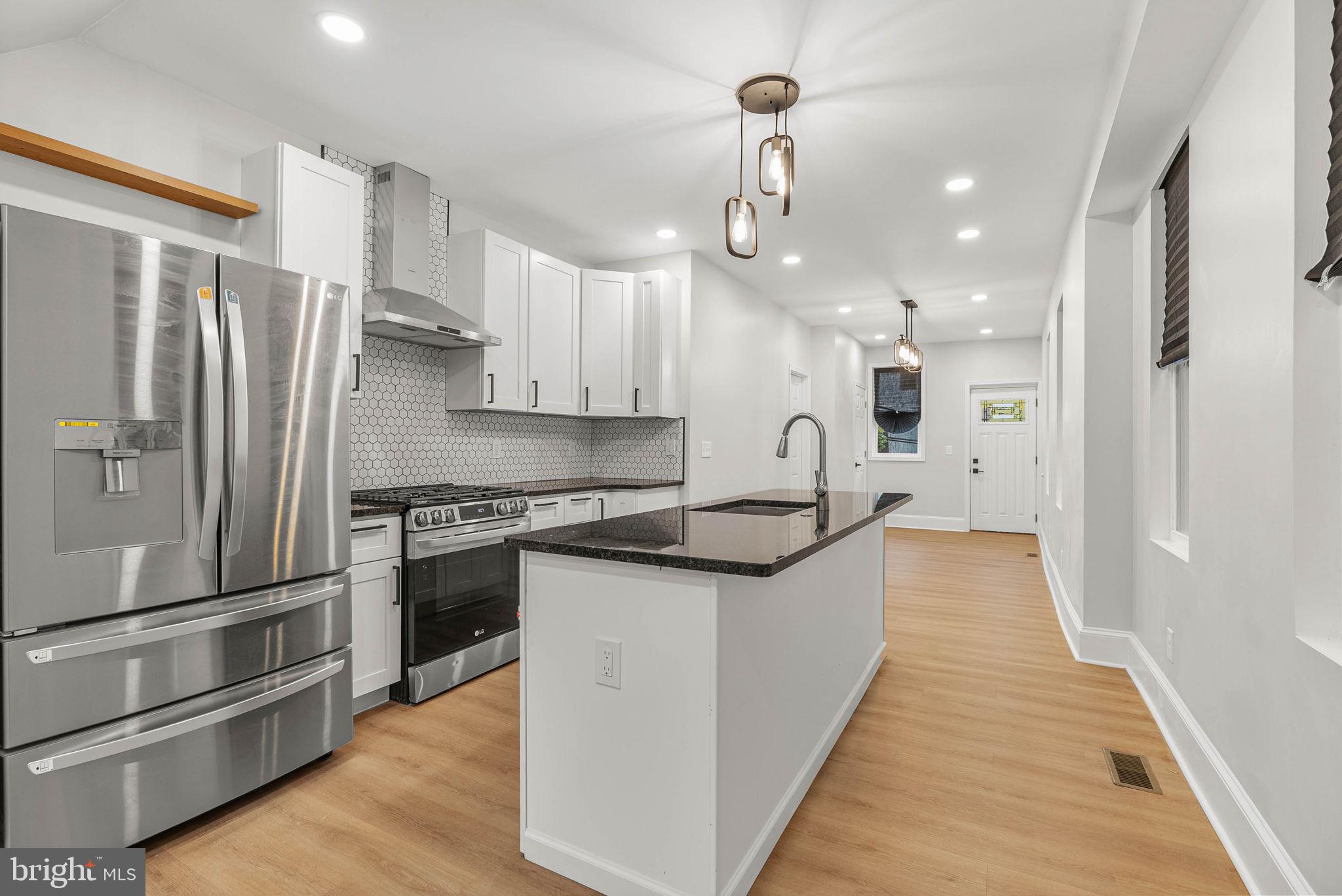 5737 SPRINGFIELD AVENUE