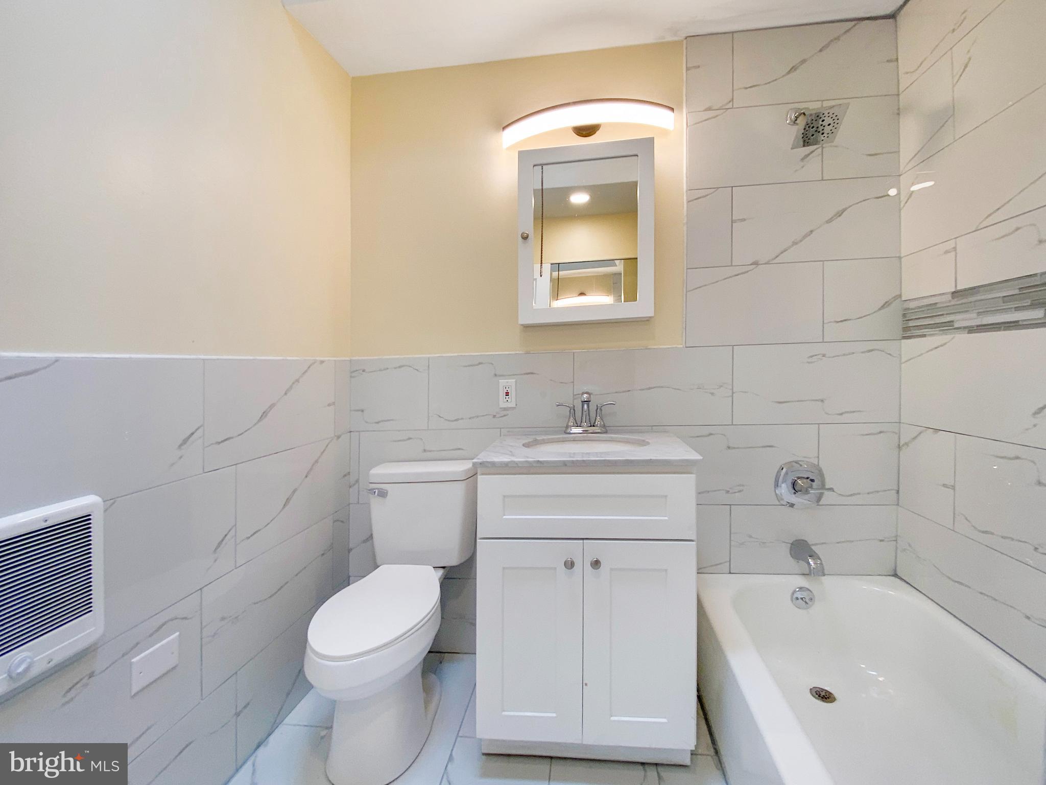 555 E MAYLAND STREET