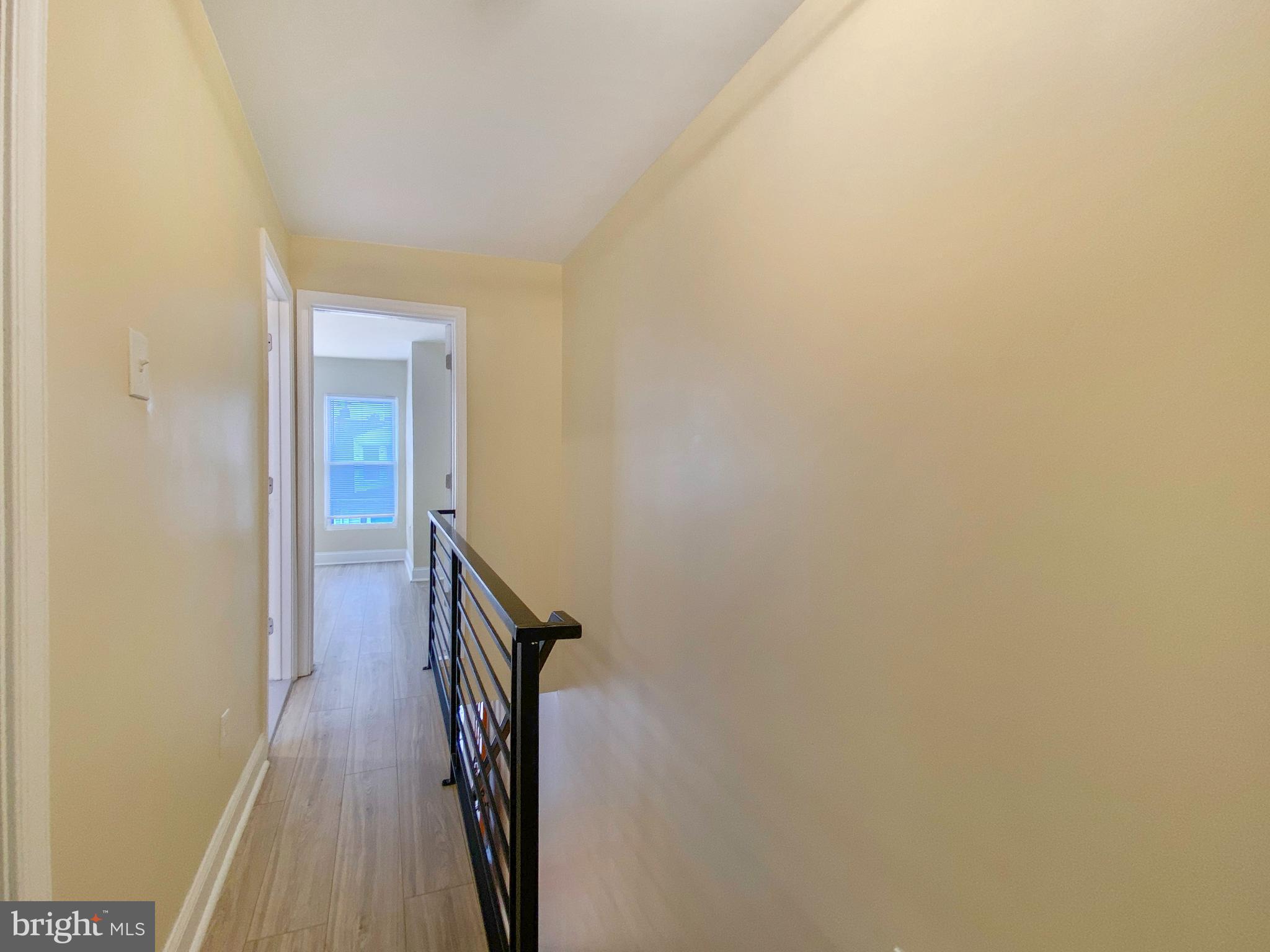 555 E MAYLAND STREET