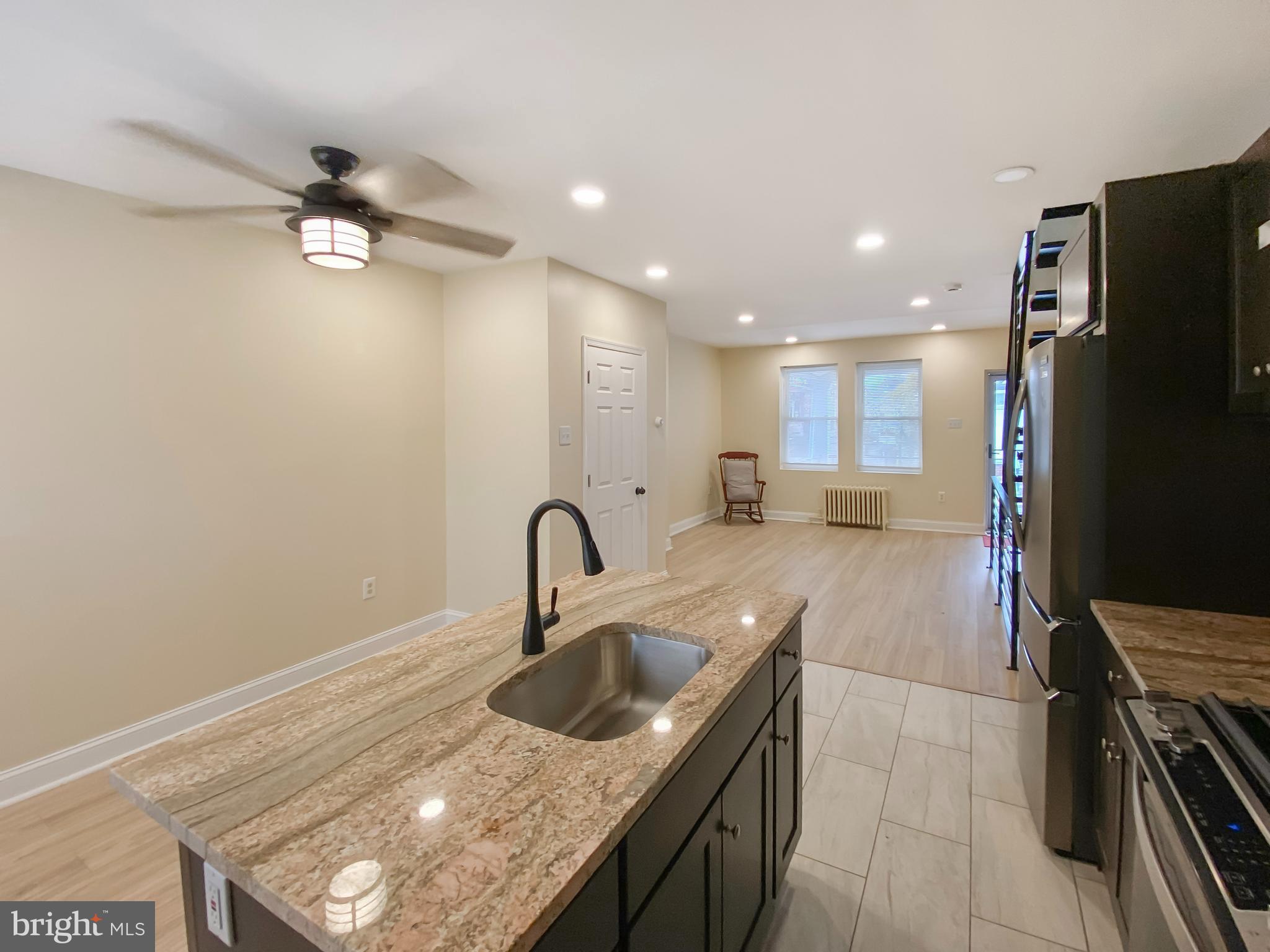 555 E MAYLAND STREET