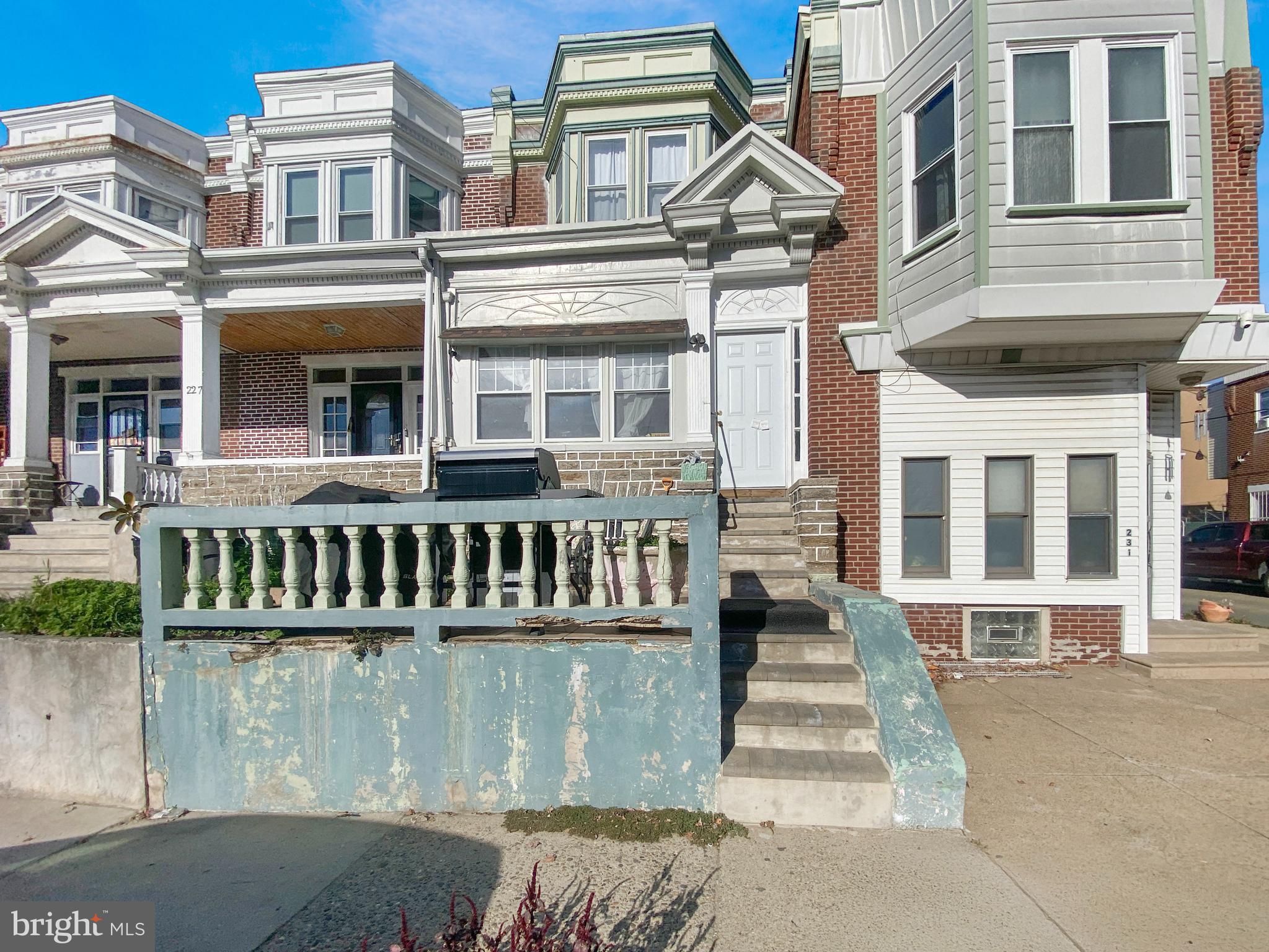 229 E ROCKLAND STREET