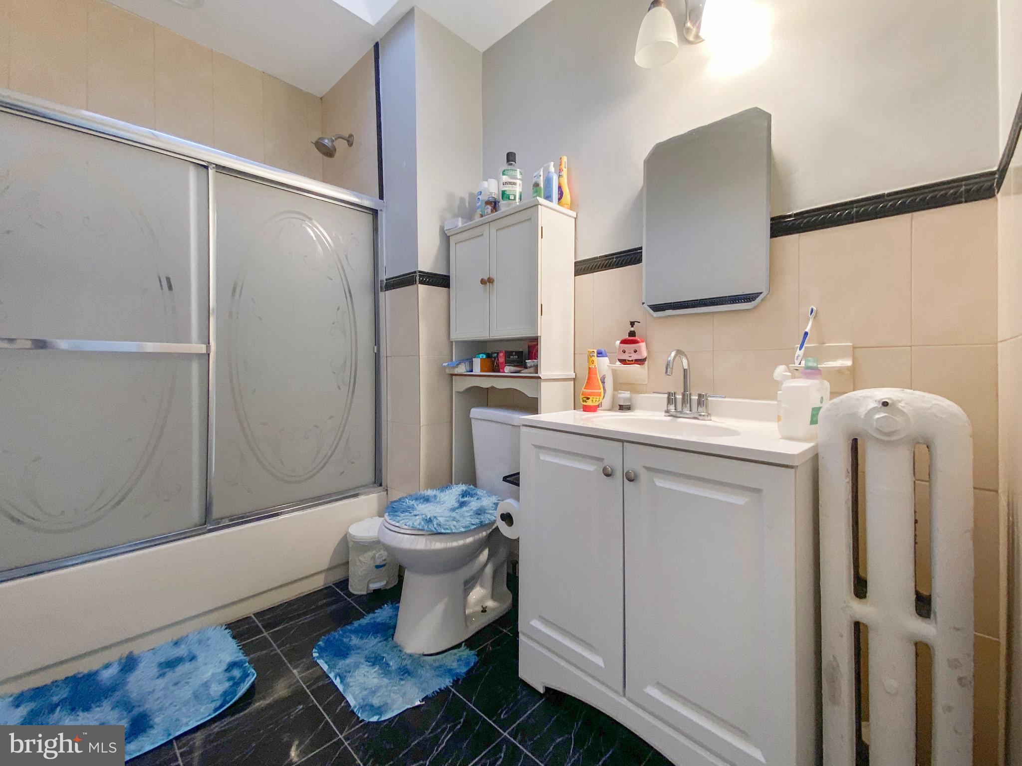 229 E ROCKLAND STREET