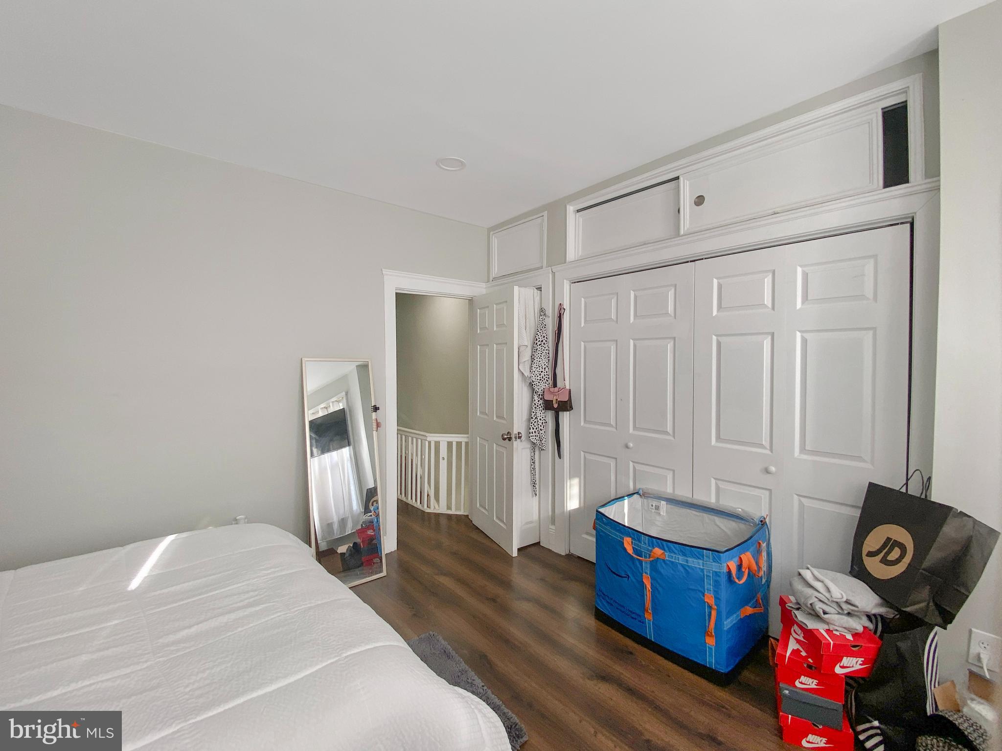 229 E ROCKLAND STREET