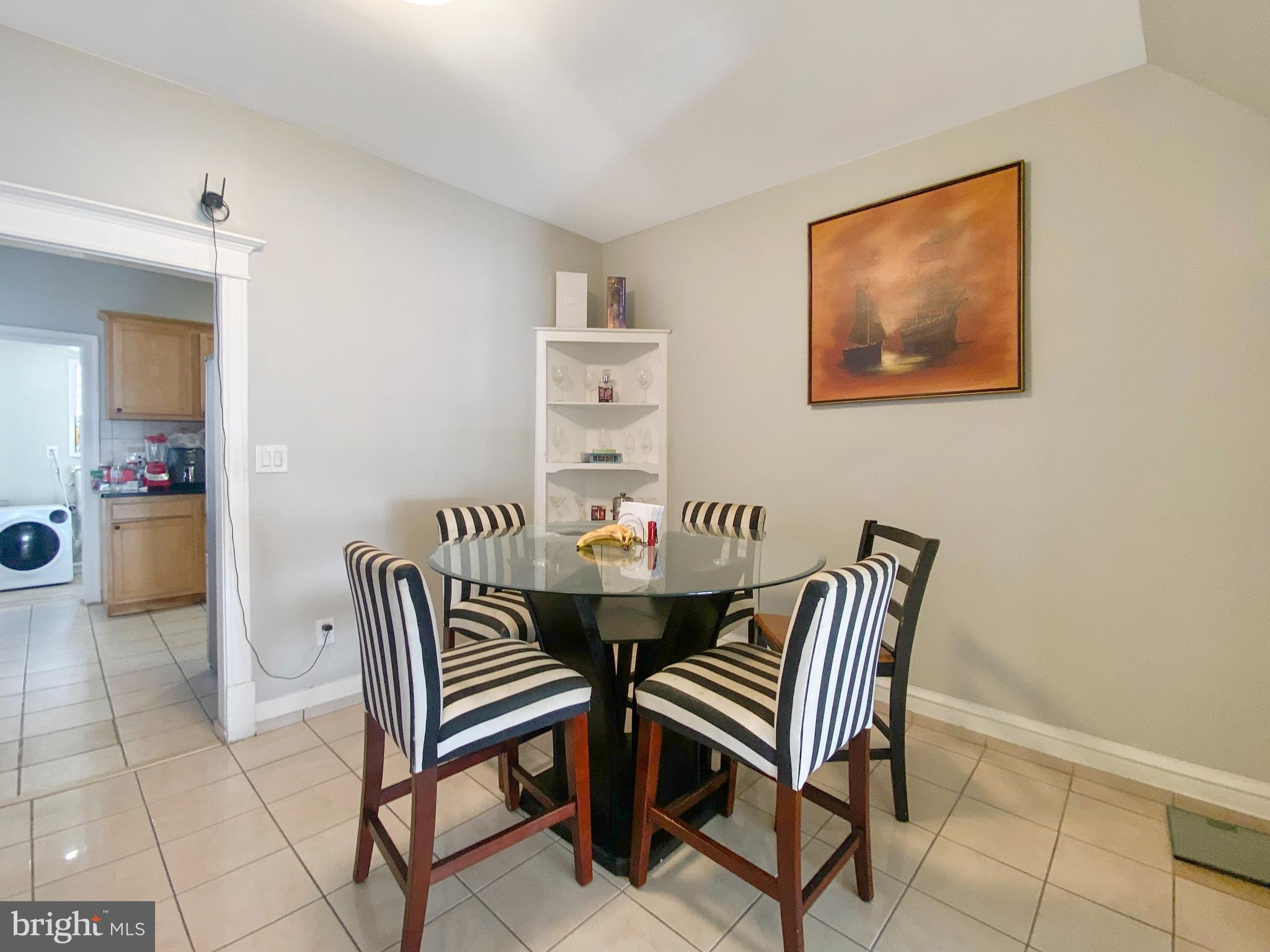 229 E ROCKLAND STREET