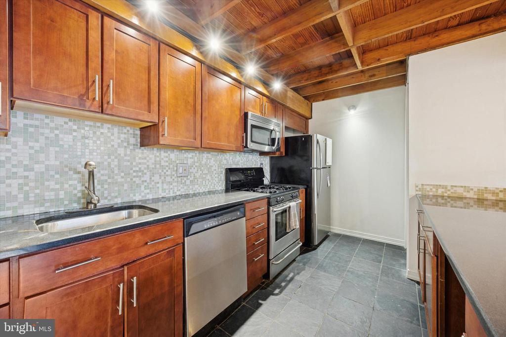 844 N 29TH STREET 46 106
