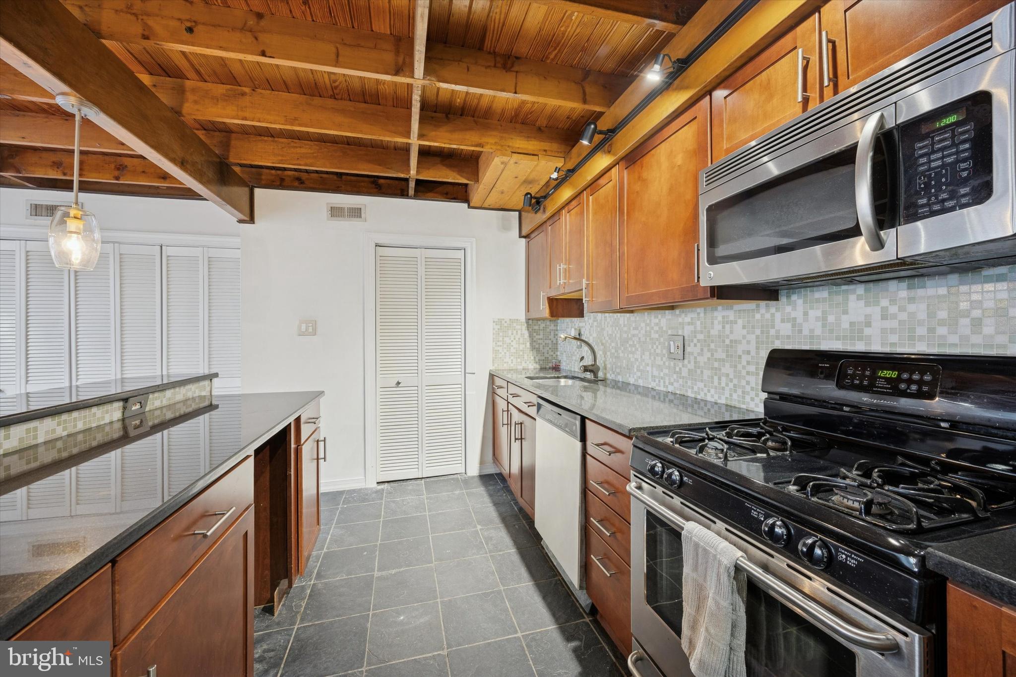 844 N 29TH STREET 46 106