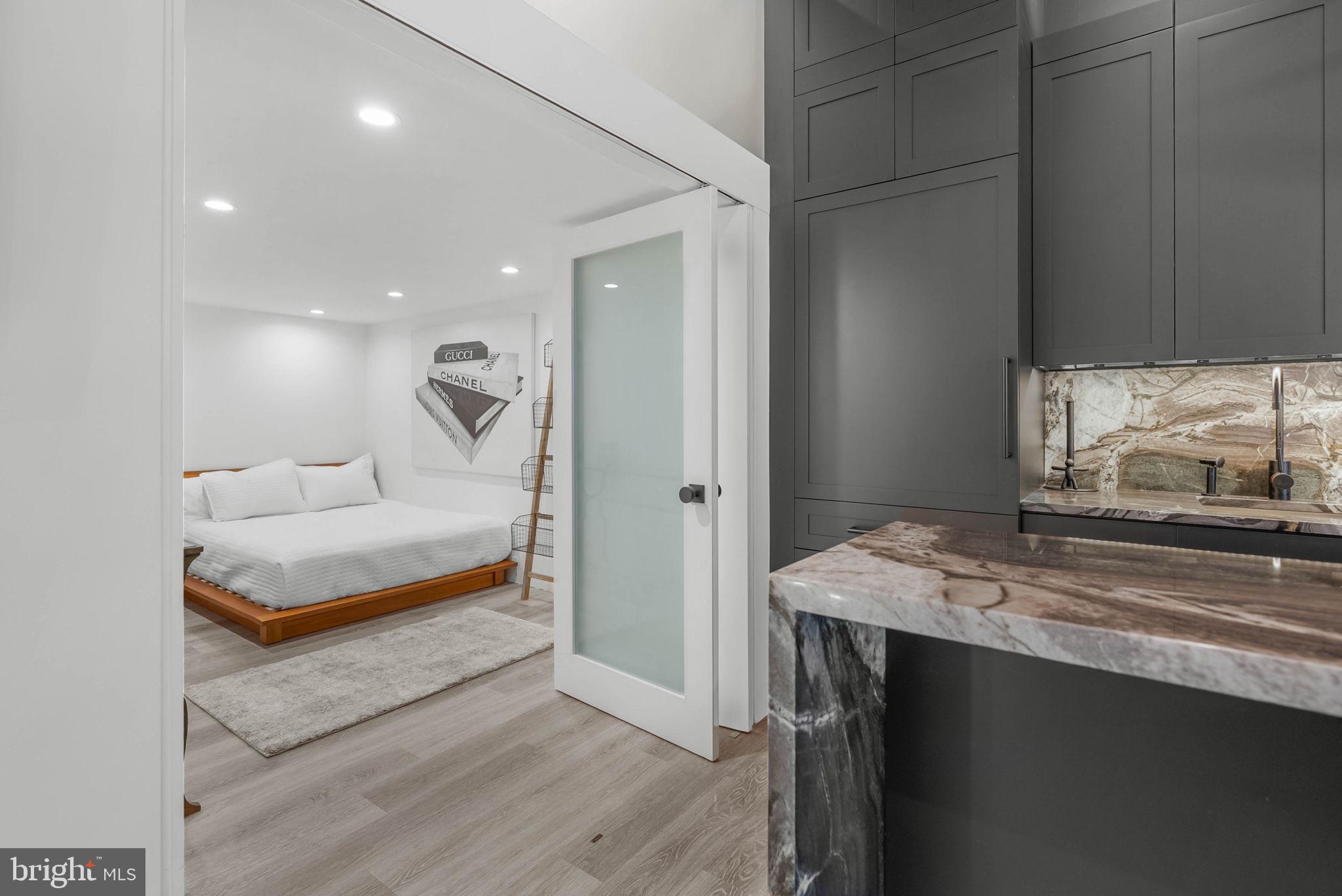 219 S 18TH STREET 29 710