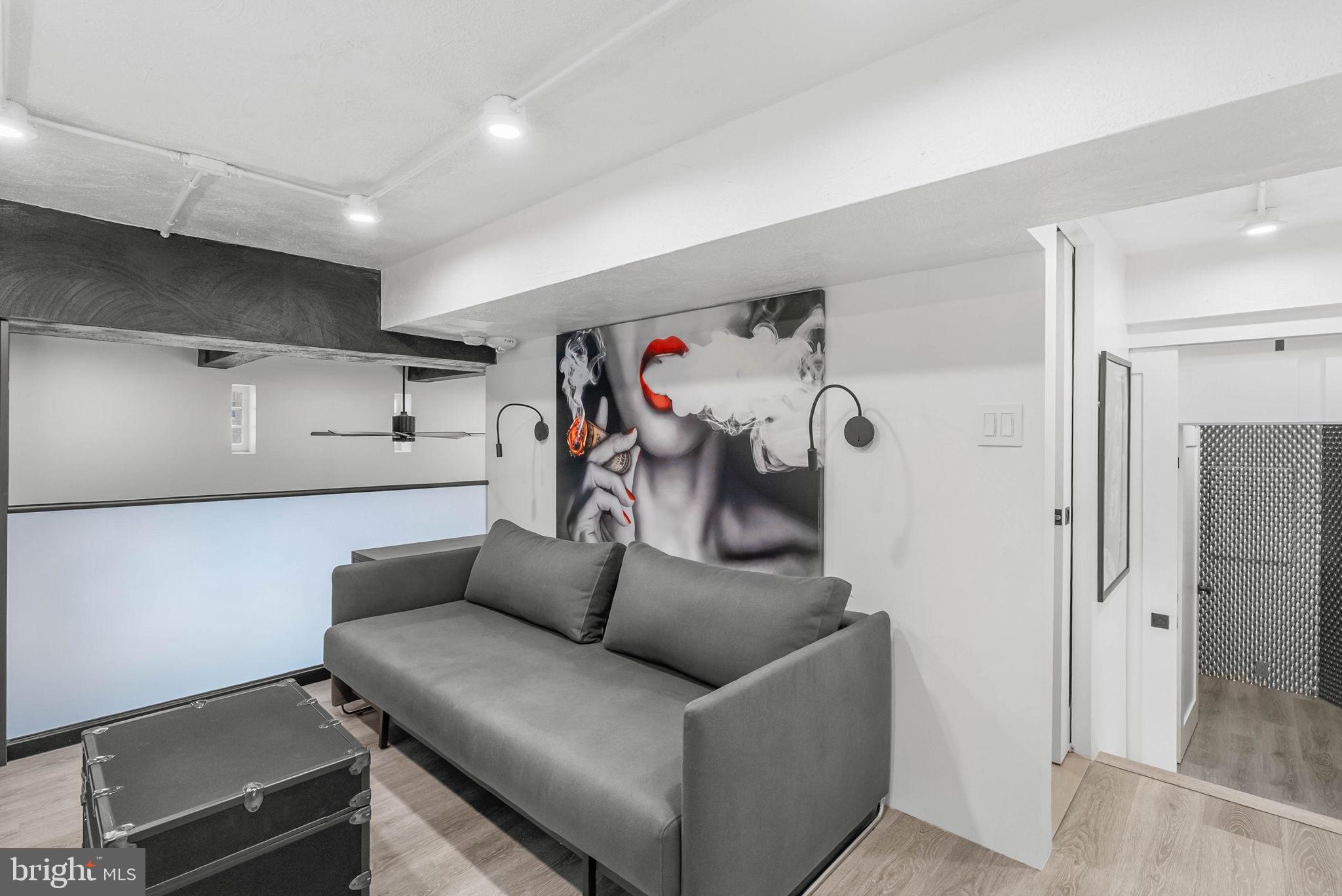 219 S 18TH STREET 29 710