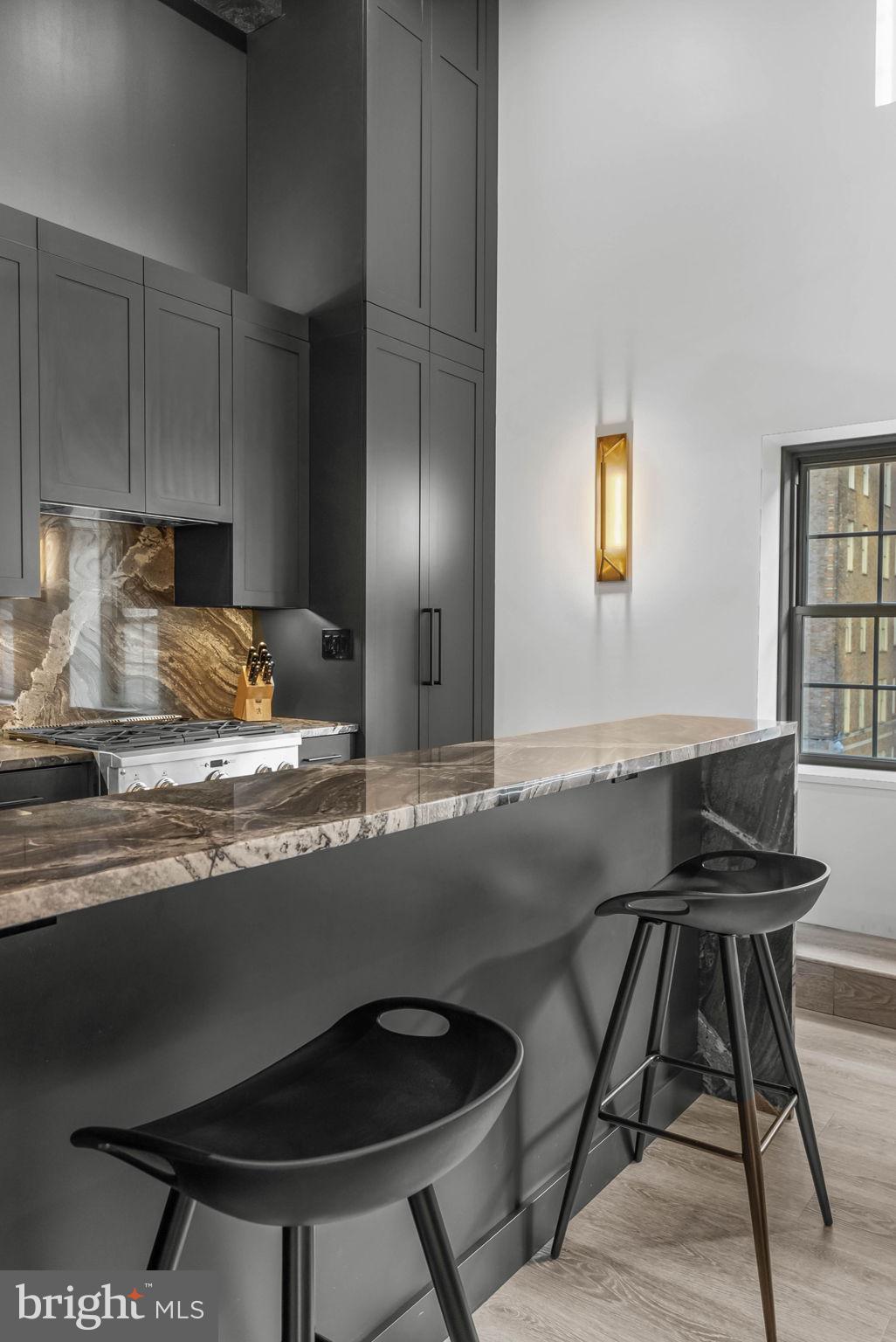 219 S 18TH STREET 29 710