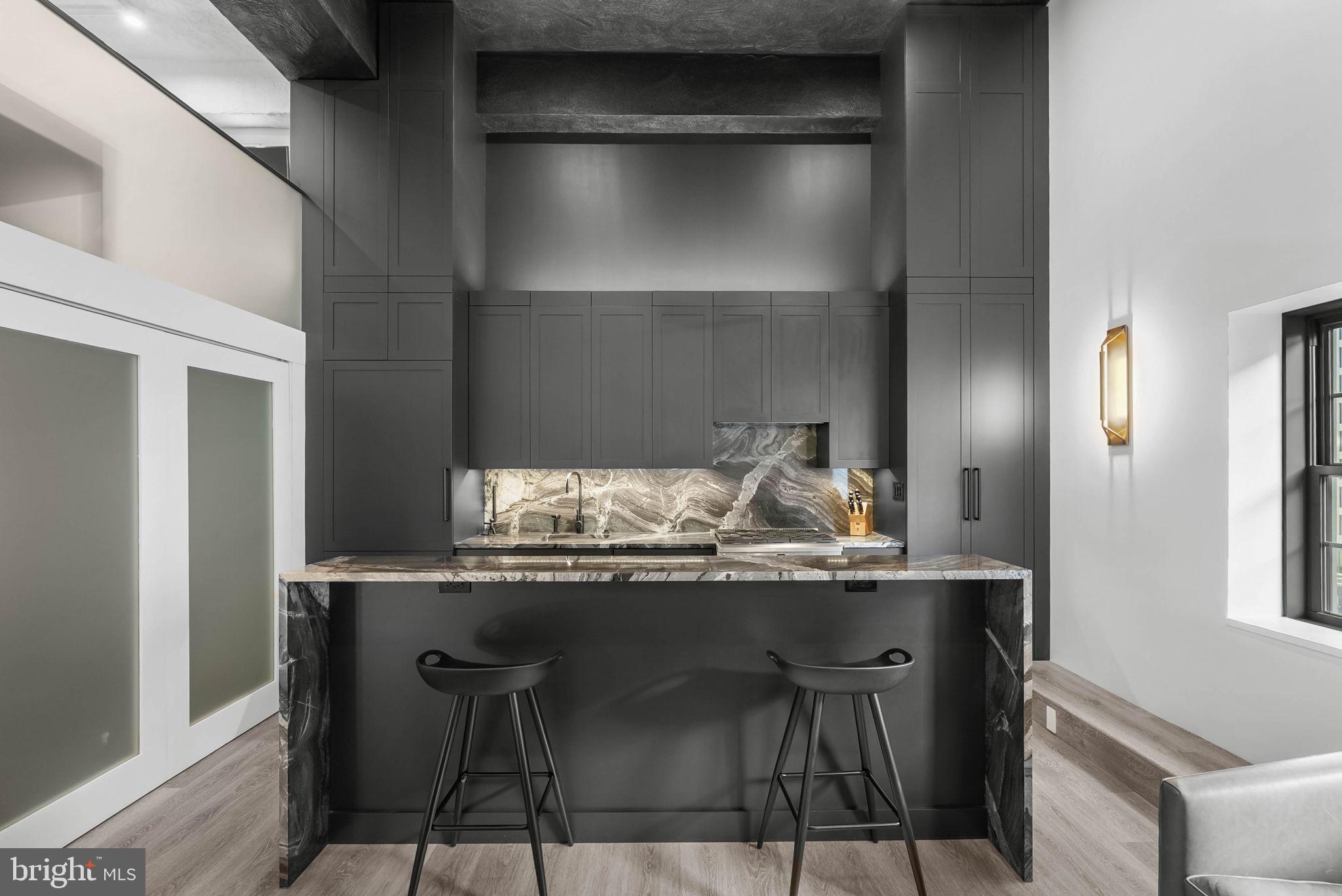 219 S 18TH STREET 29 710