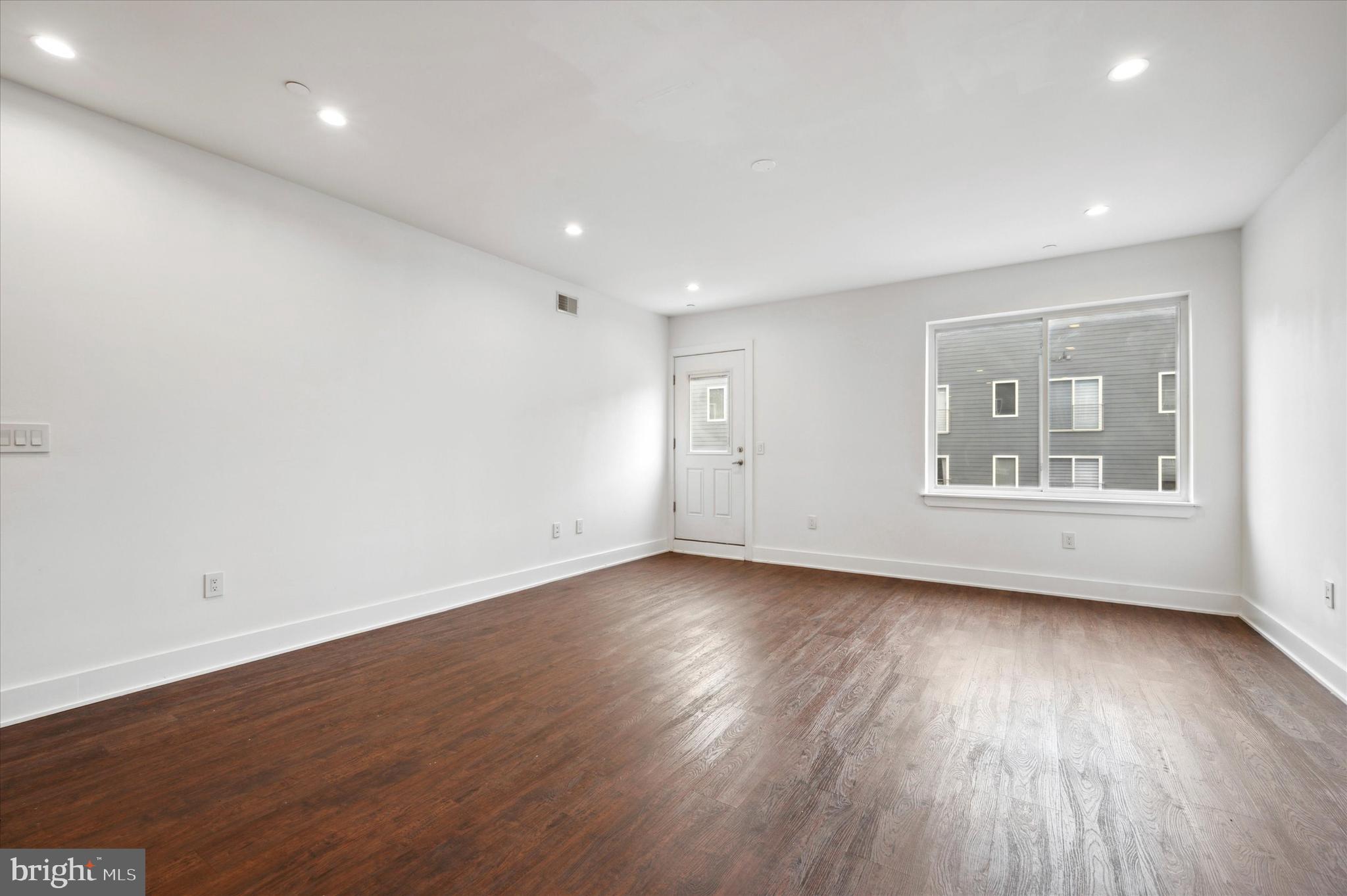 1219 N 5TH STREET 2