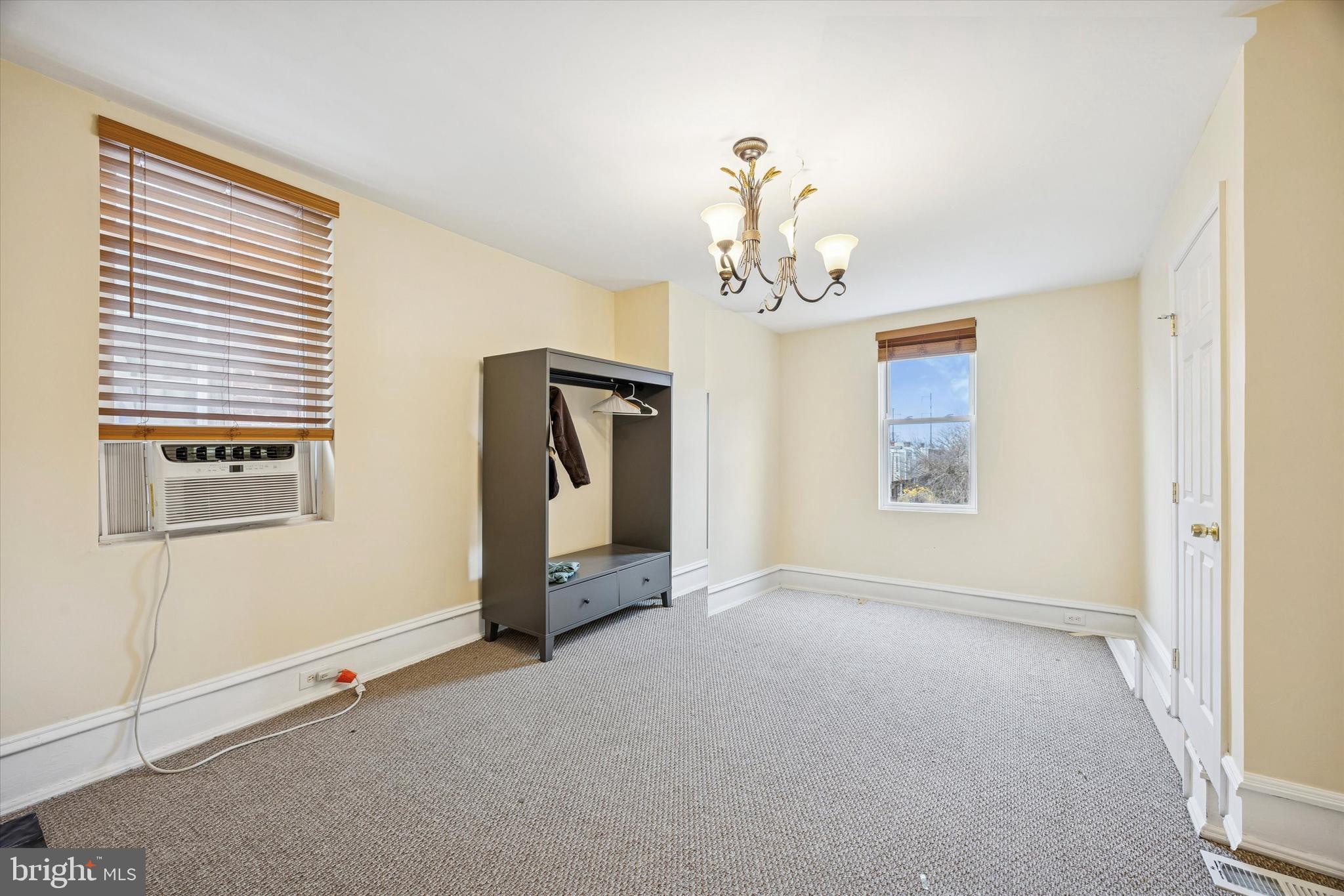 5027 SPRINGFIELD AVENUE