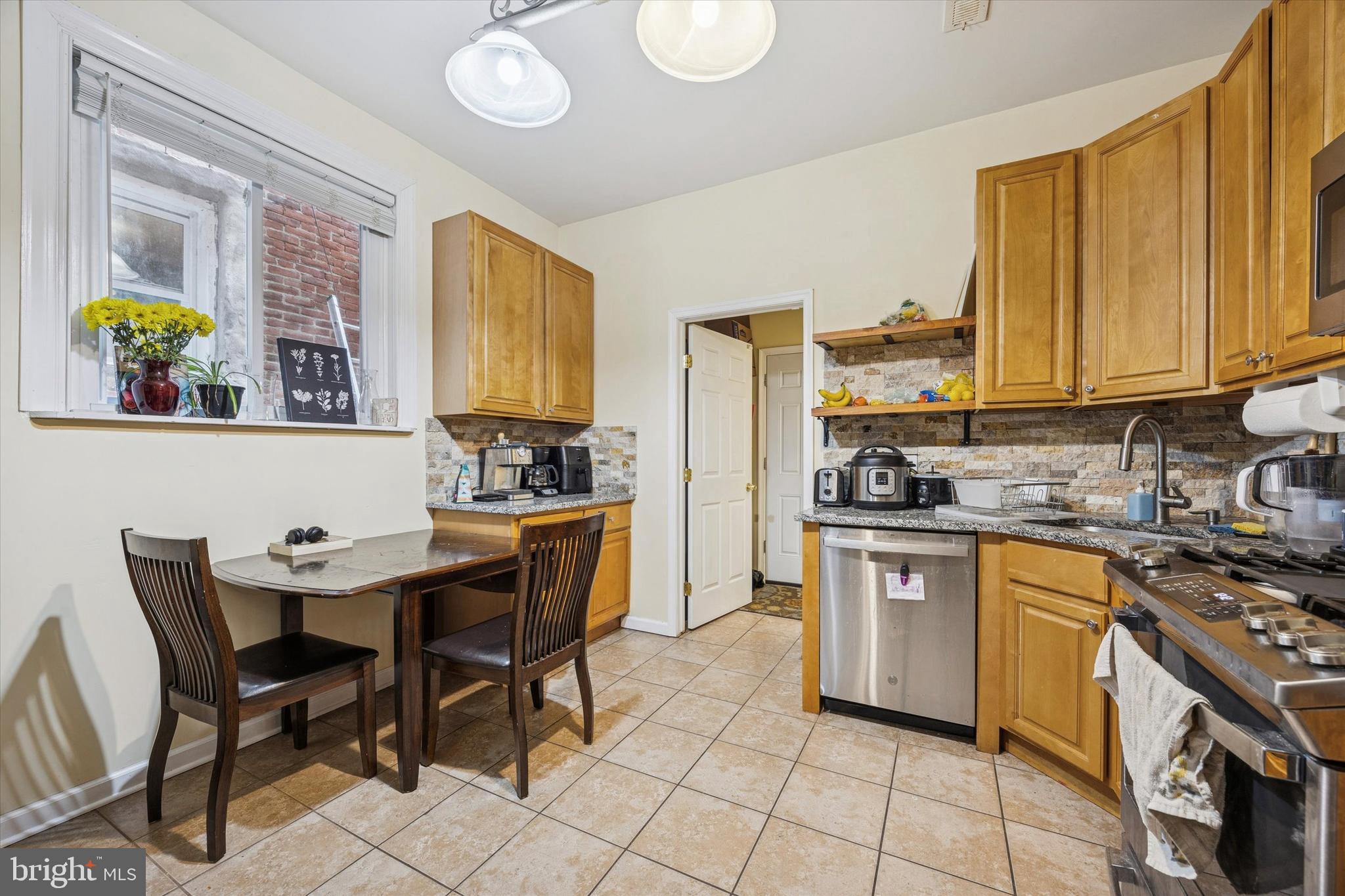 5027 SPRINGFIELD AVENUE