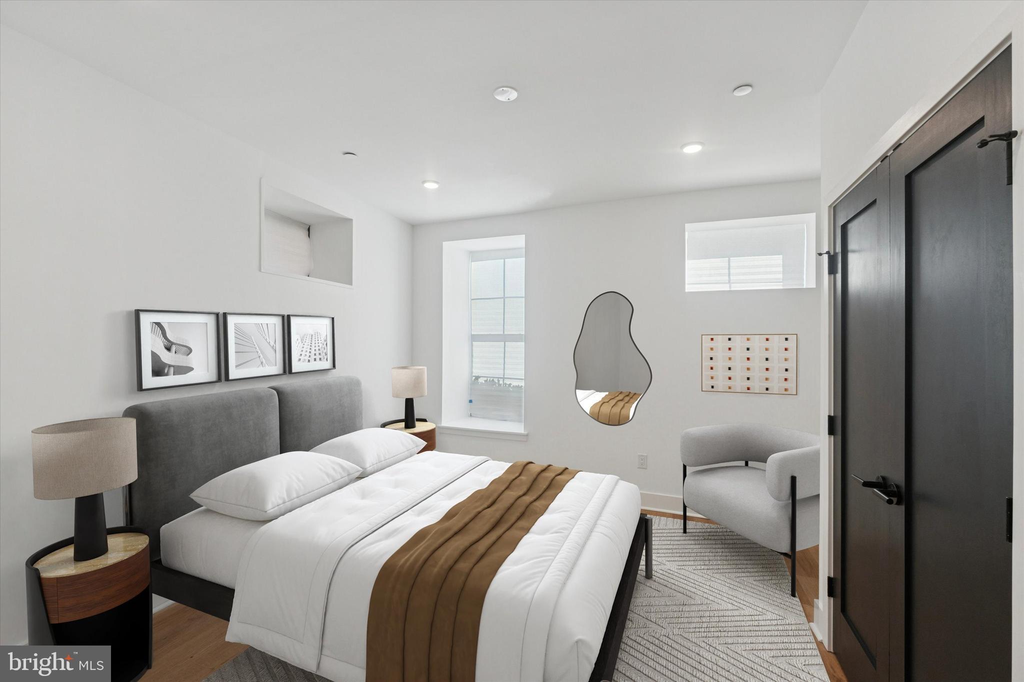 2141 E HAGERT STREET B