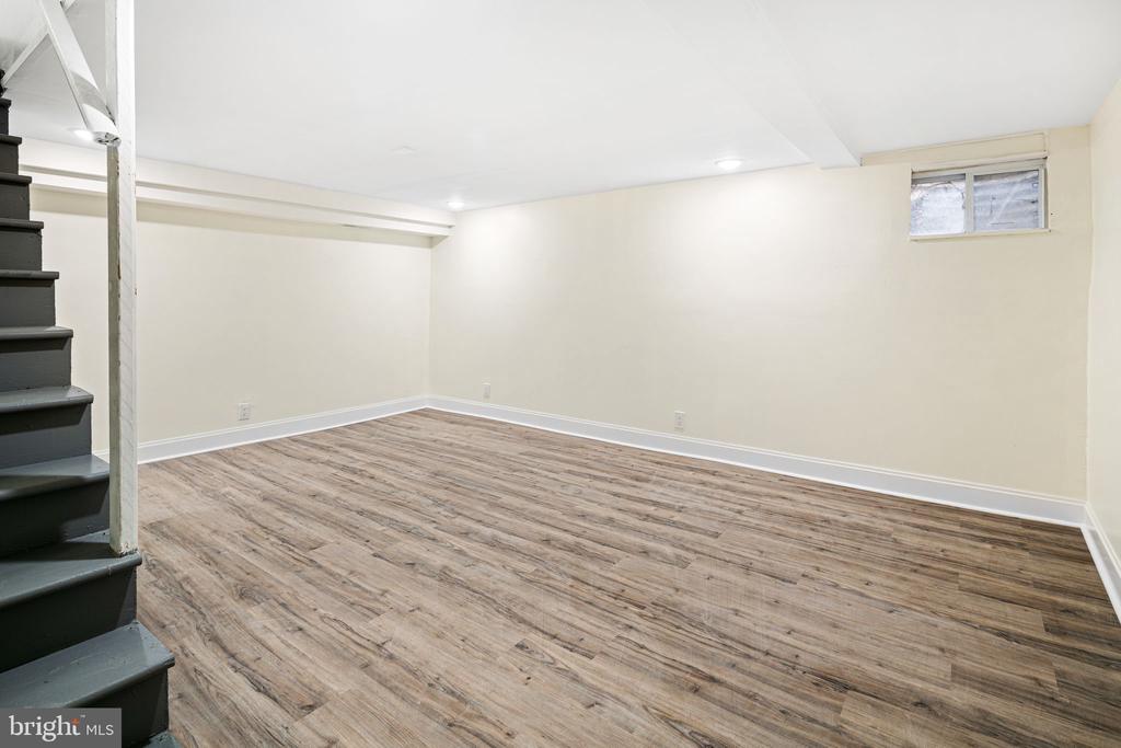 882 N 48TH STREET
