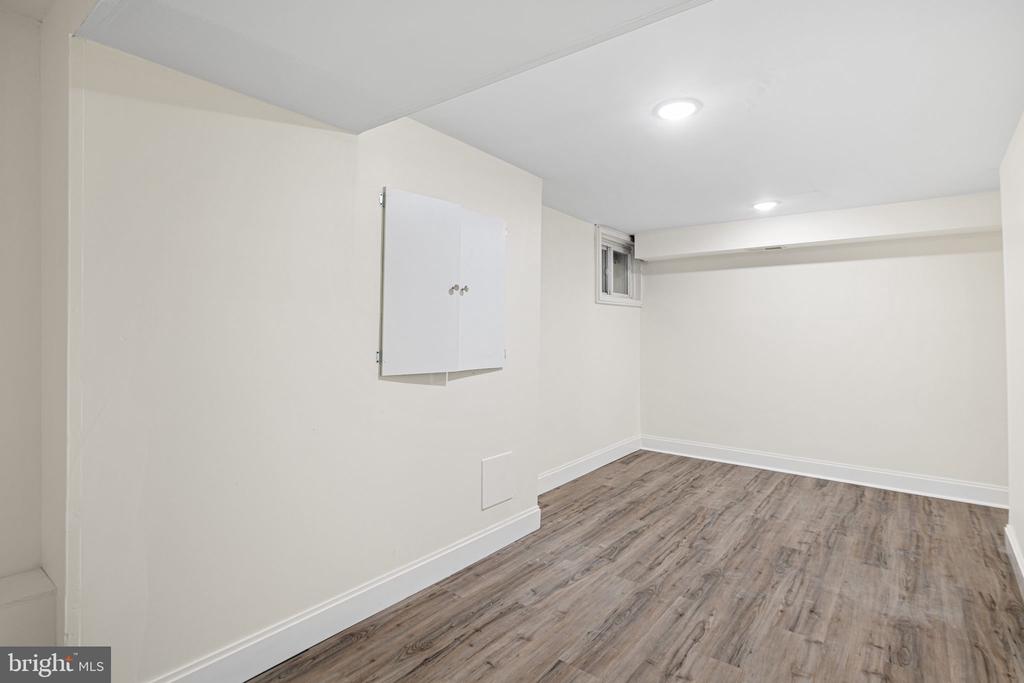 882 N 48TH STREET