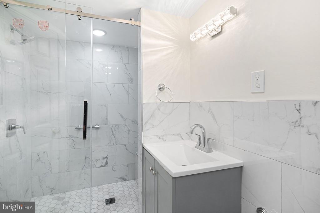 882 N 48TH STREET