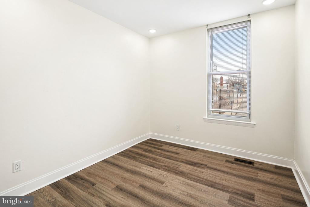 882 N 48TH STREET