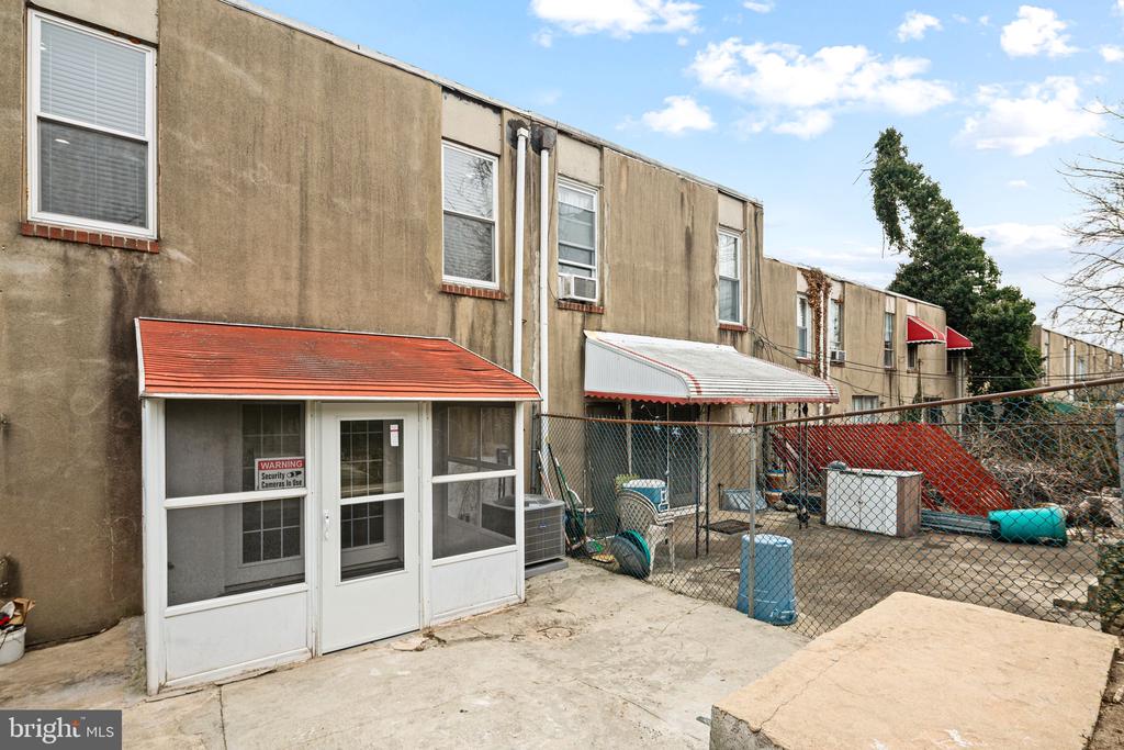 882 N 48TH STREET