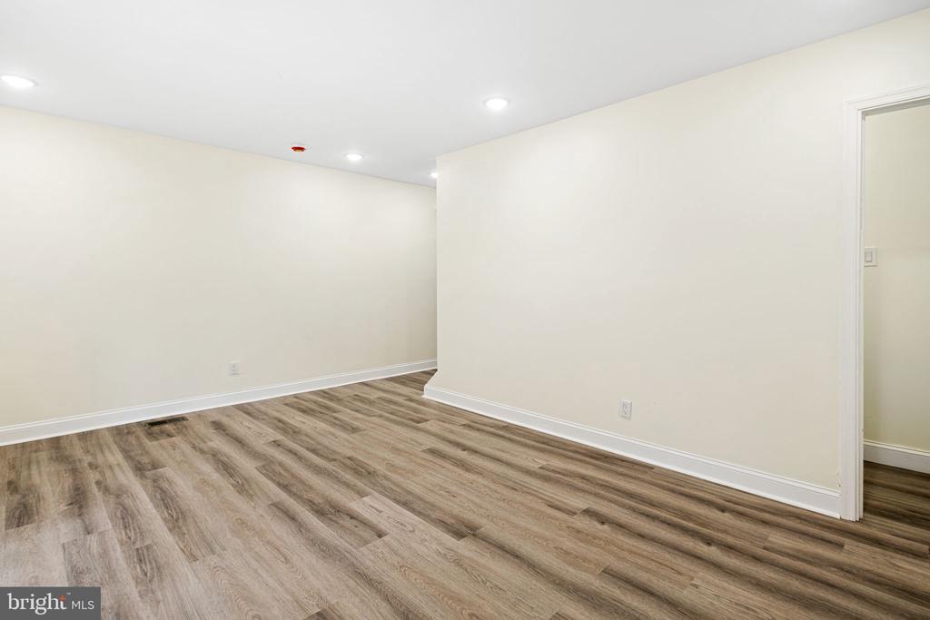 882 N 48TH STREET