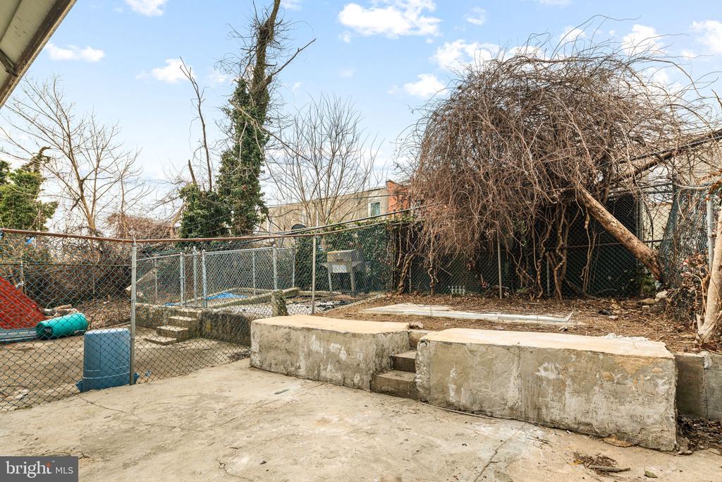 882 N 48TH STREET