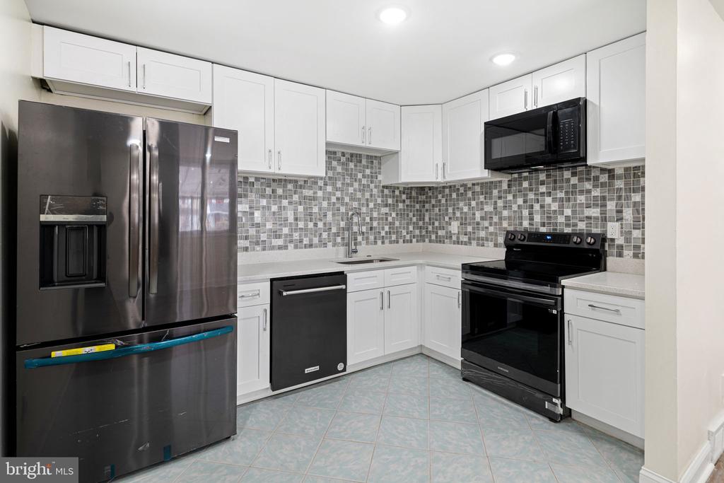 882 N 48TH STREET