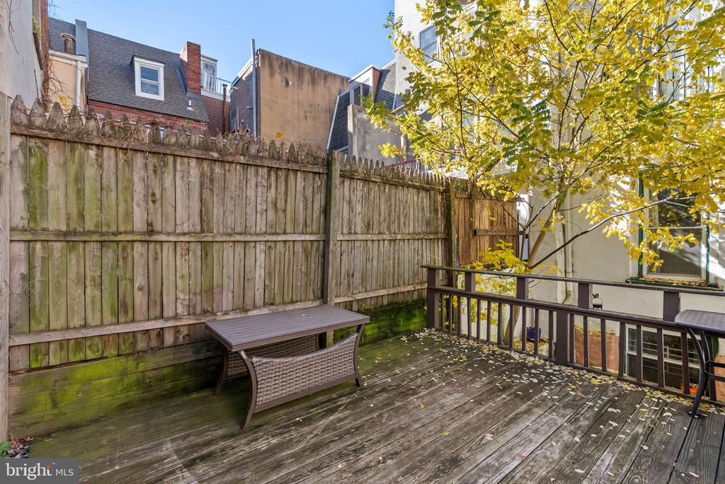 787 S 3RD STREET 1R