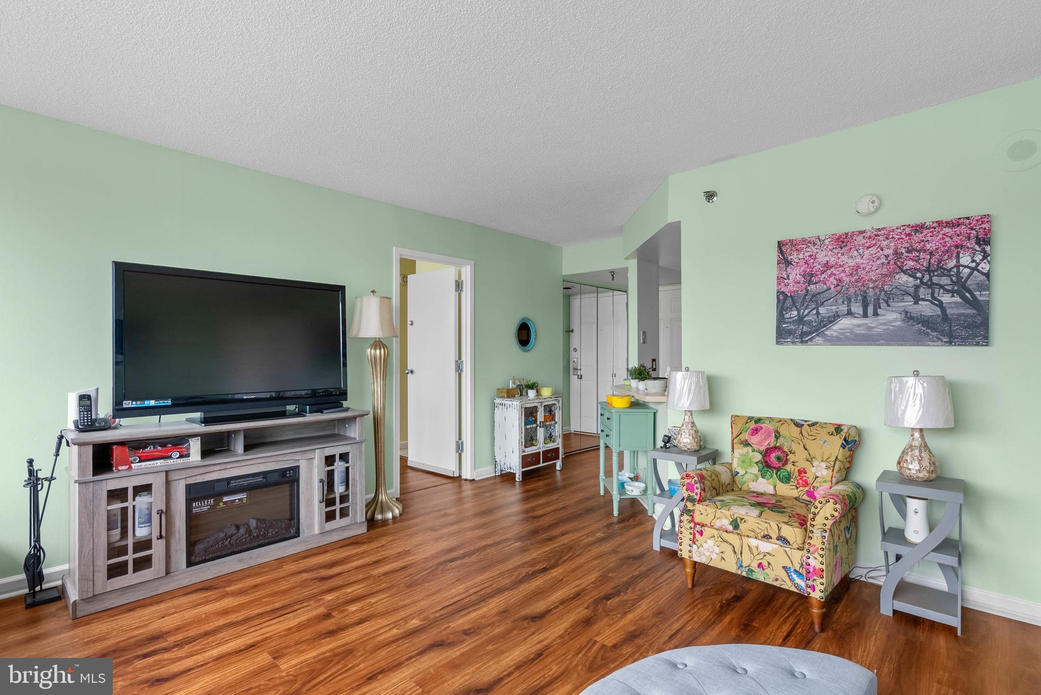 2001 HAMILTON STREET 507