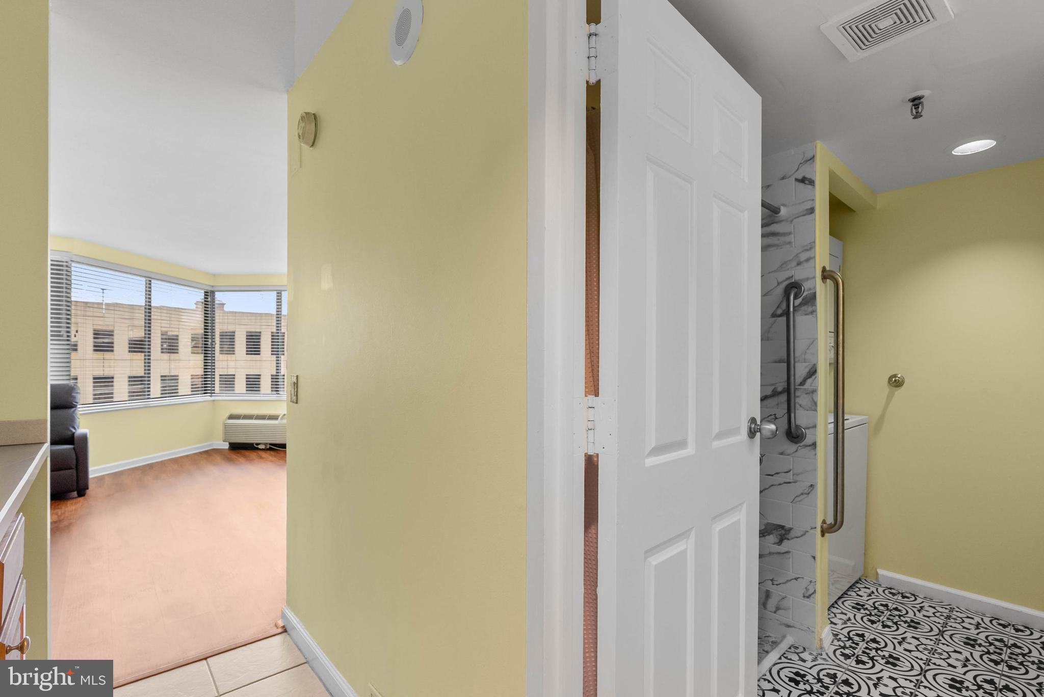 2001 HAMILTON STREET 507