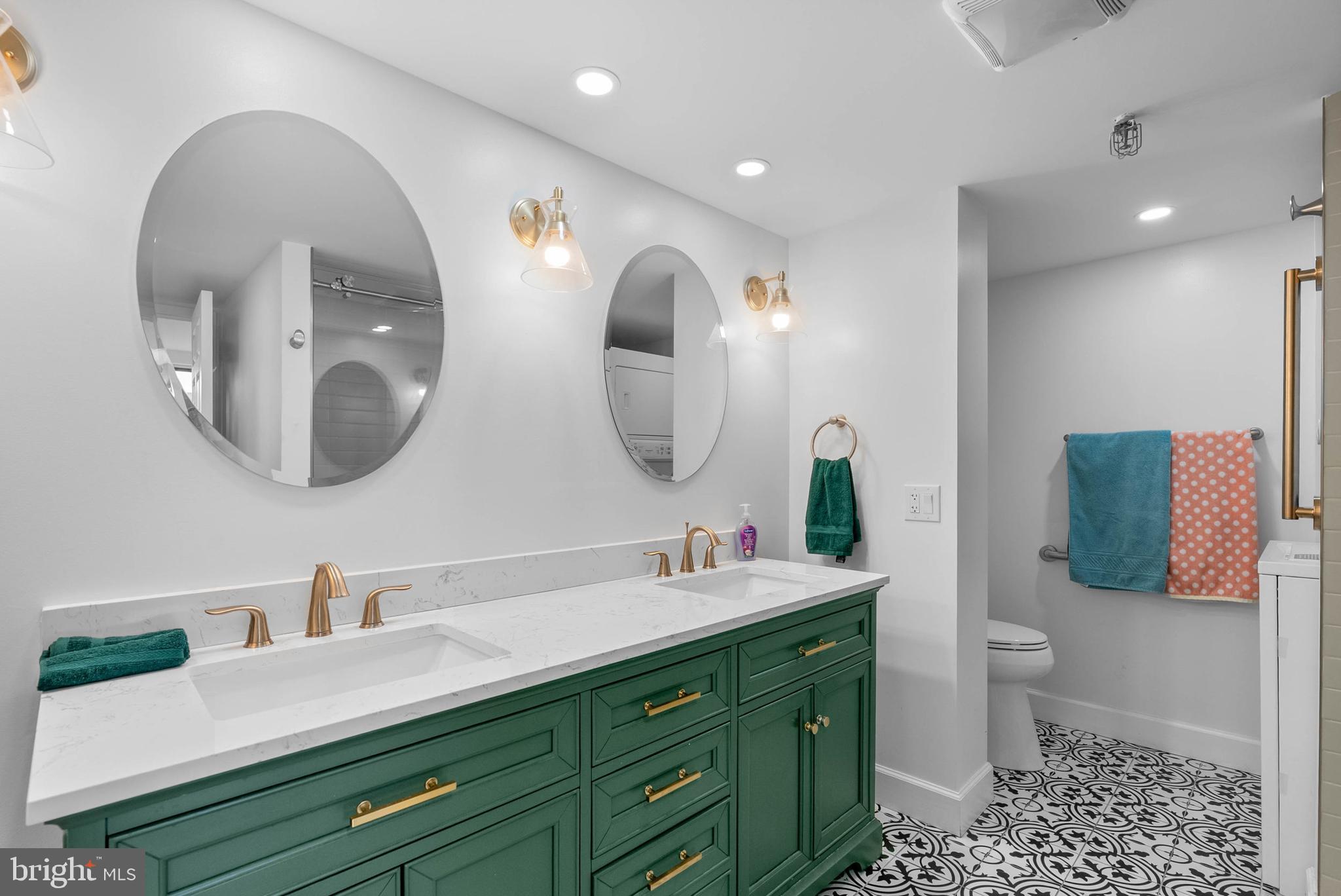 2001 HAMILTON STREET 507