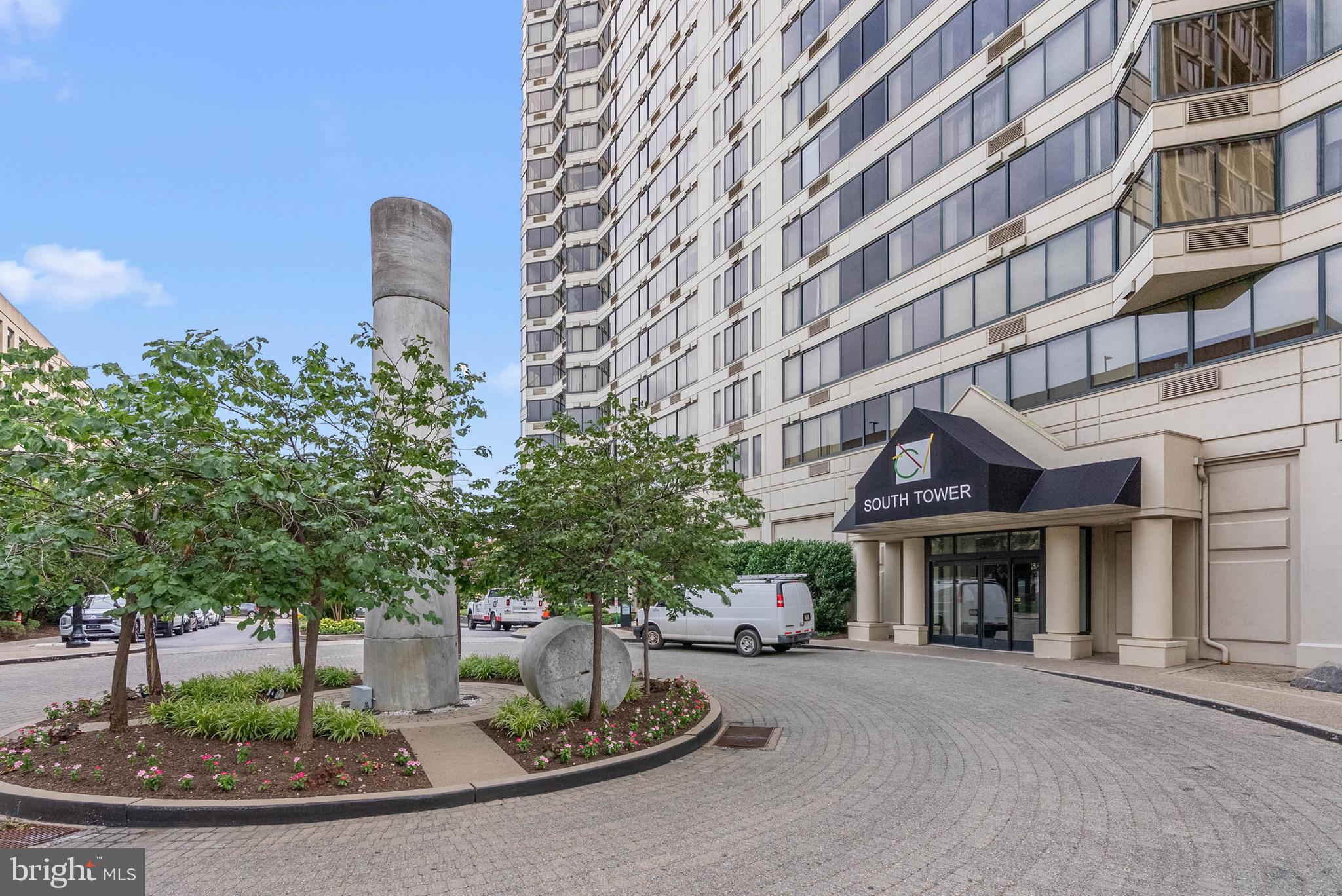 2001 HAMILTON STREET 507