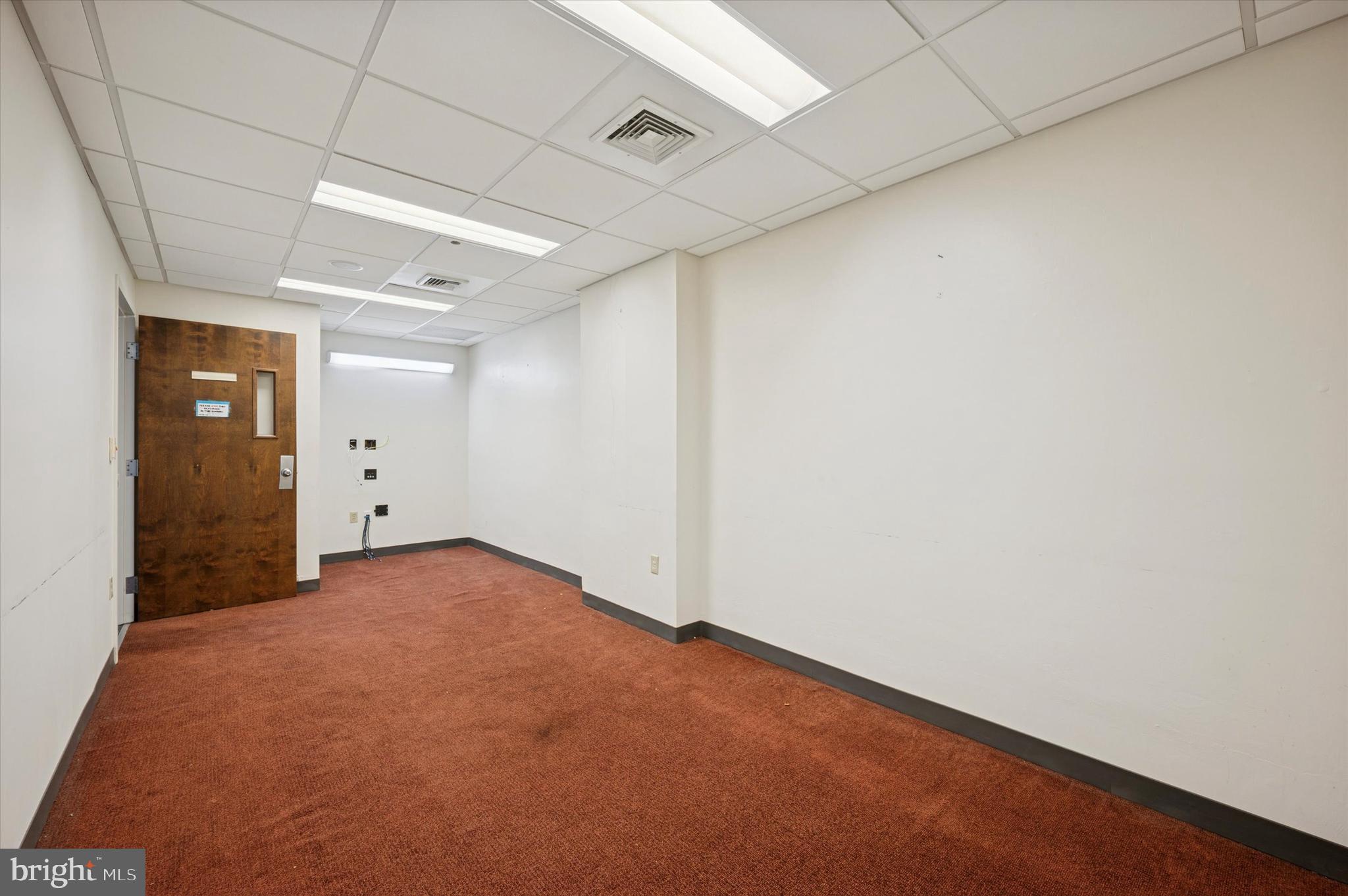 4147 WOODLAND AVENUE