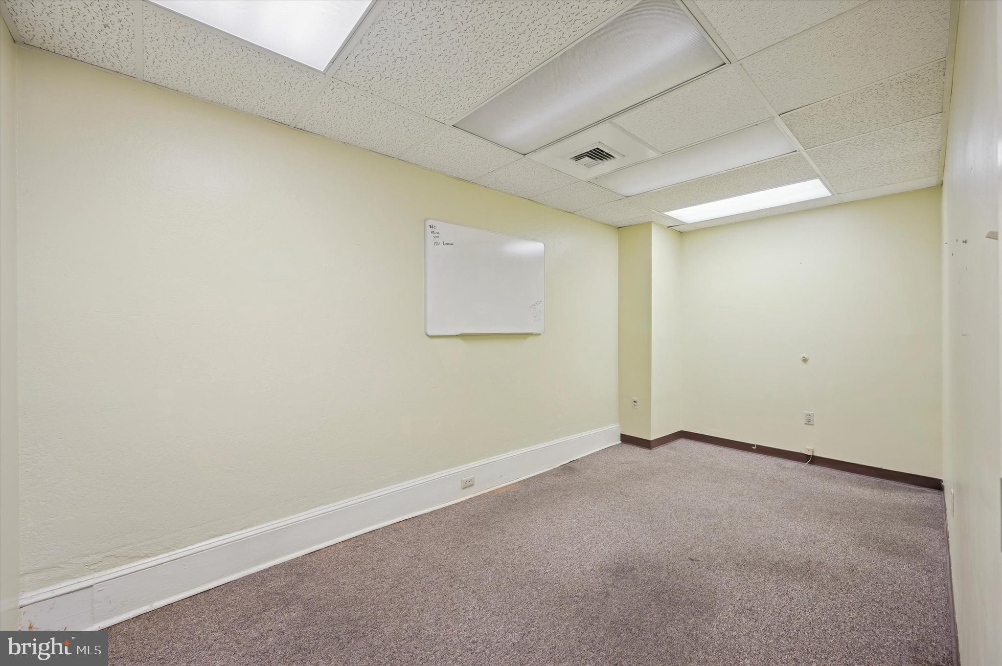 4147 WOODLAND AVENUE