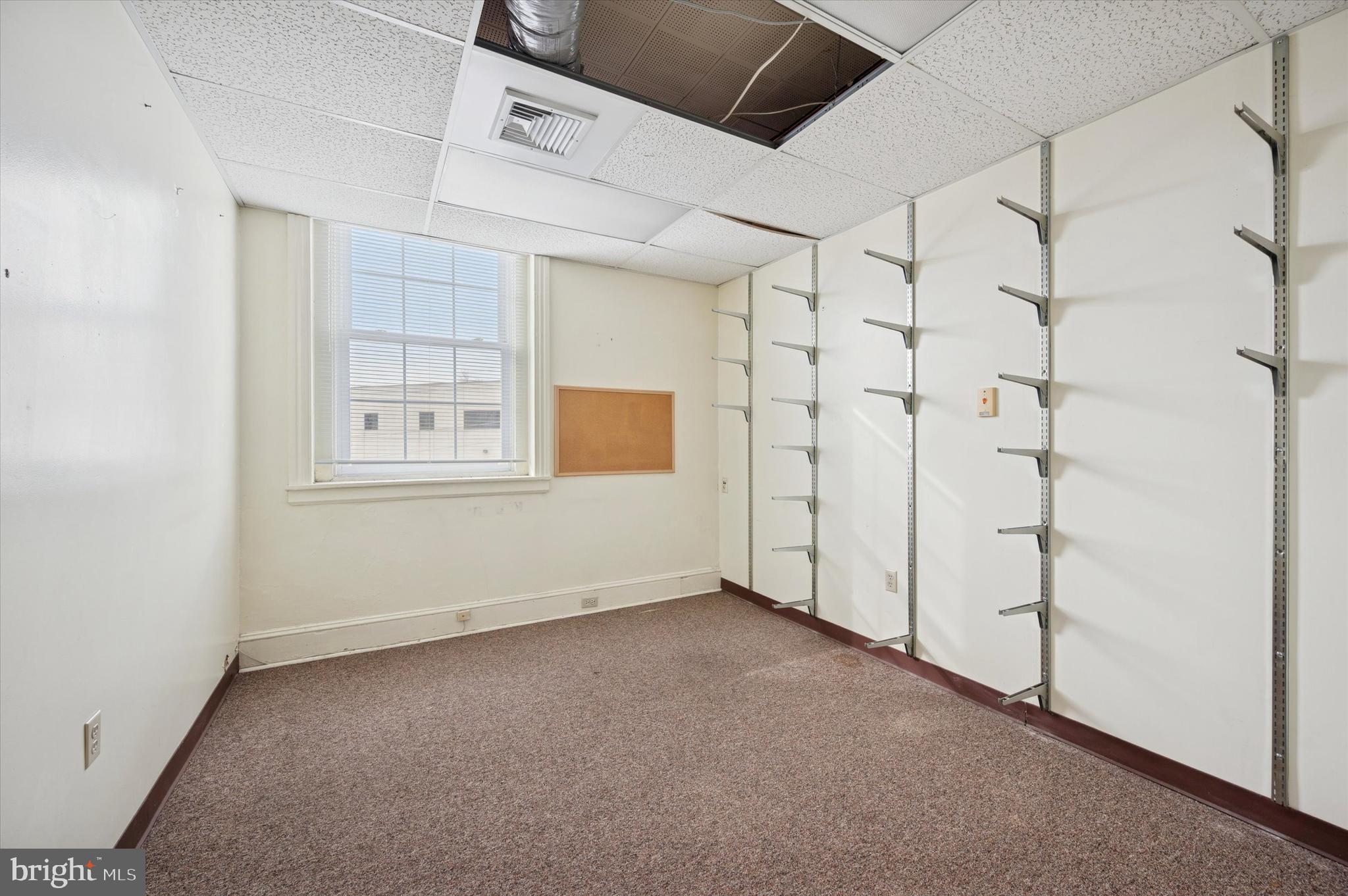 4147 WOODLAND AVENUE