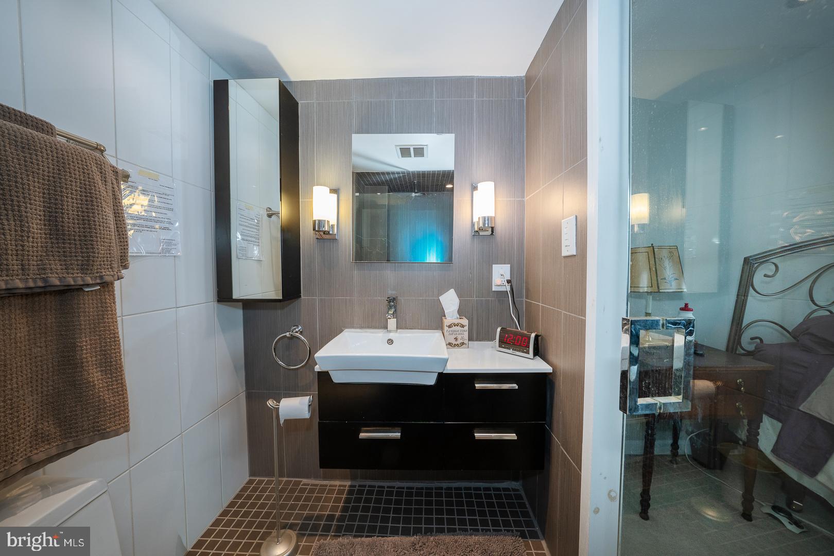 1919 CHESTNUT STREET 1919