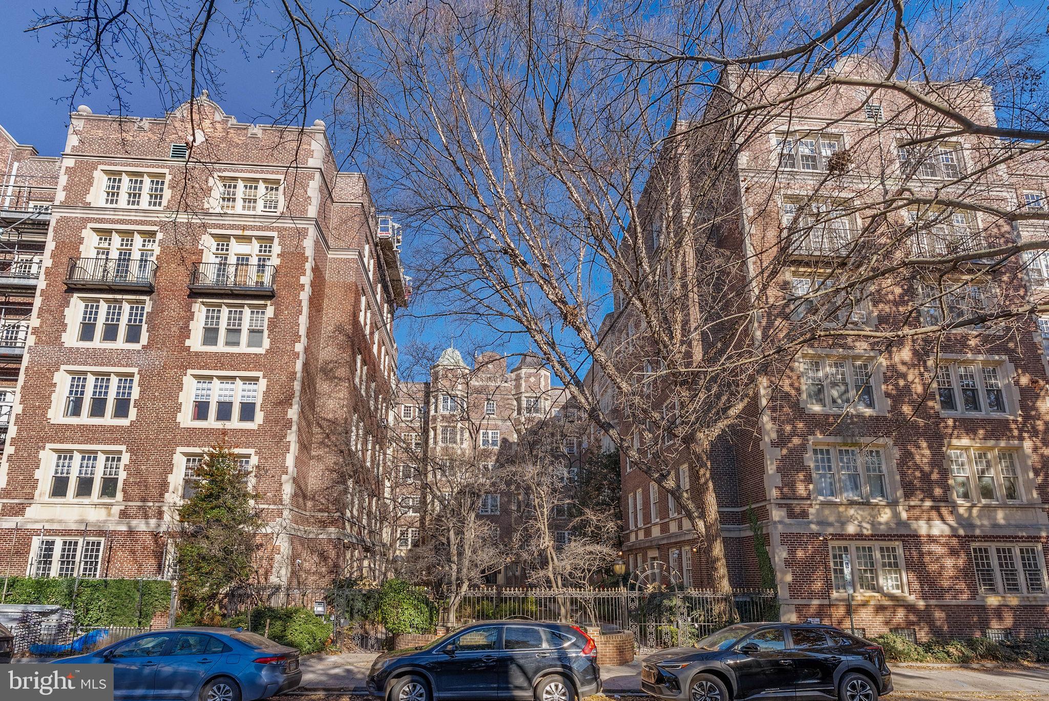 4625 PINE STREET F103