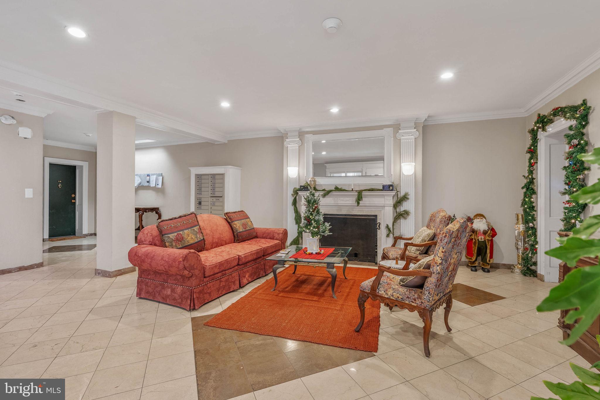 4625 PINE STREET F103