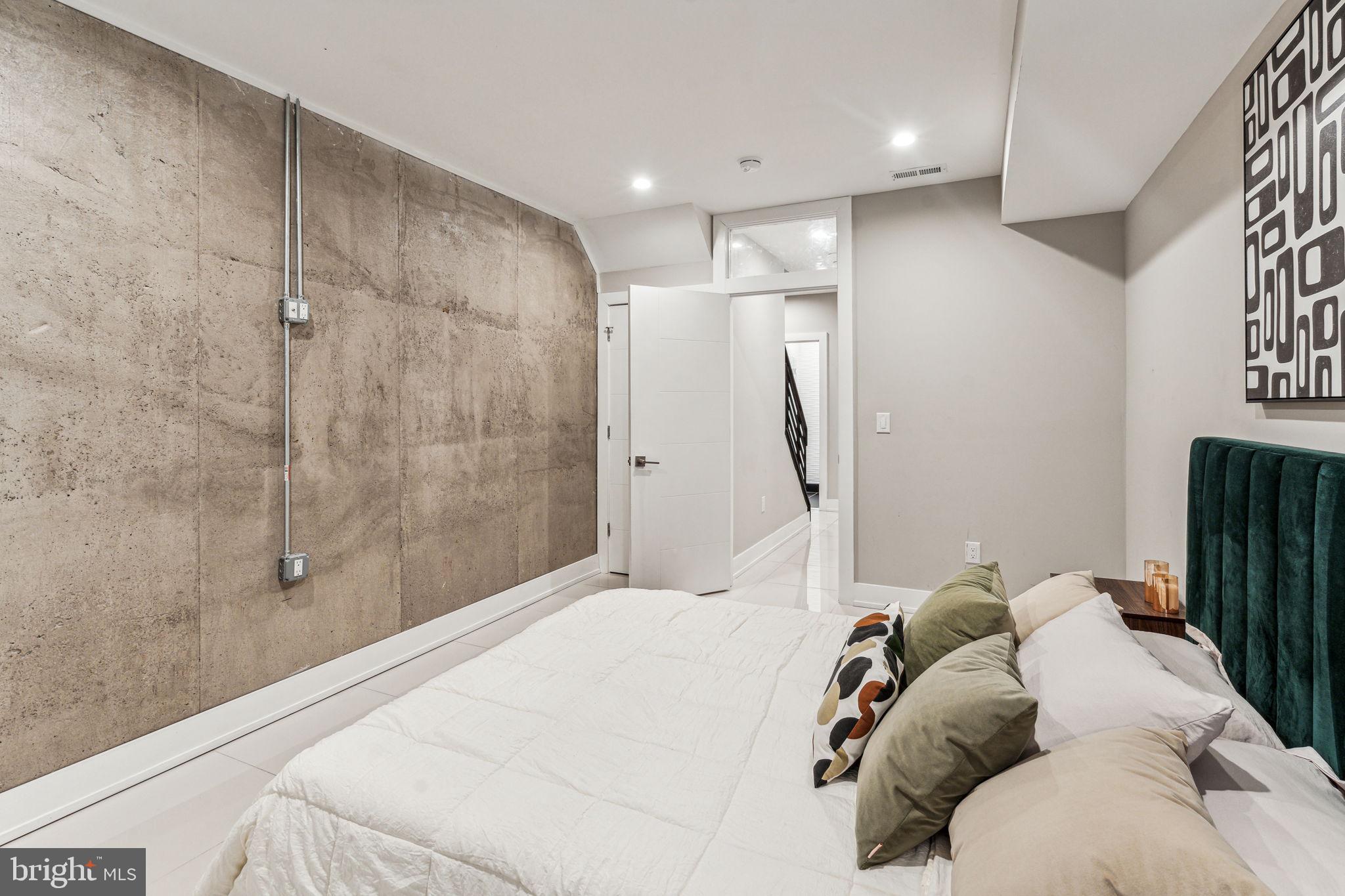 1514 S BAMBREY STREET