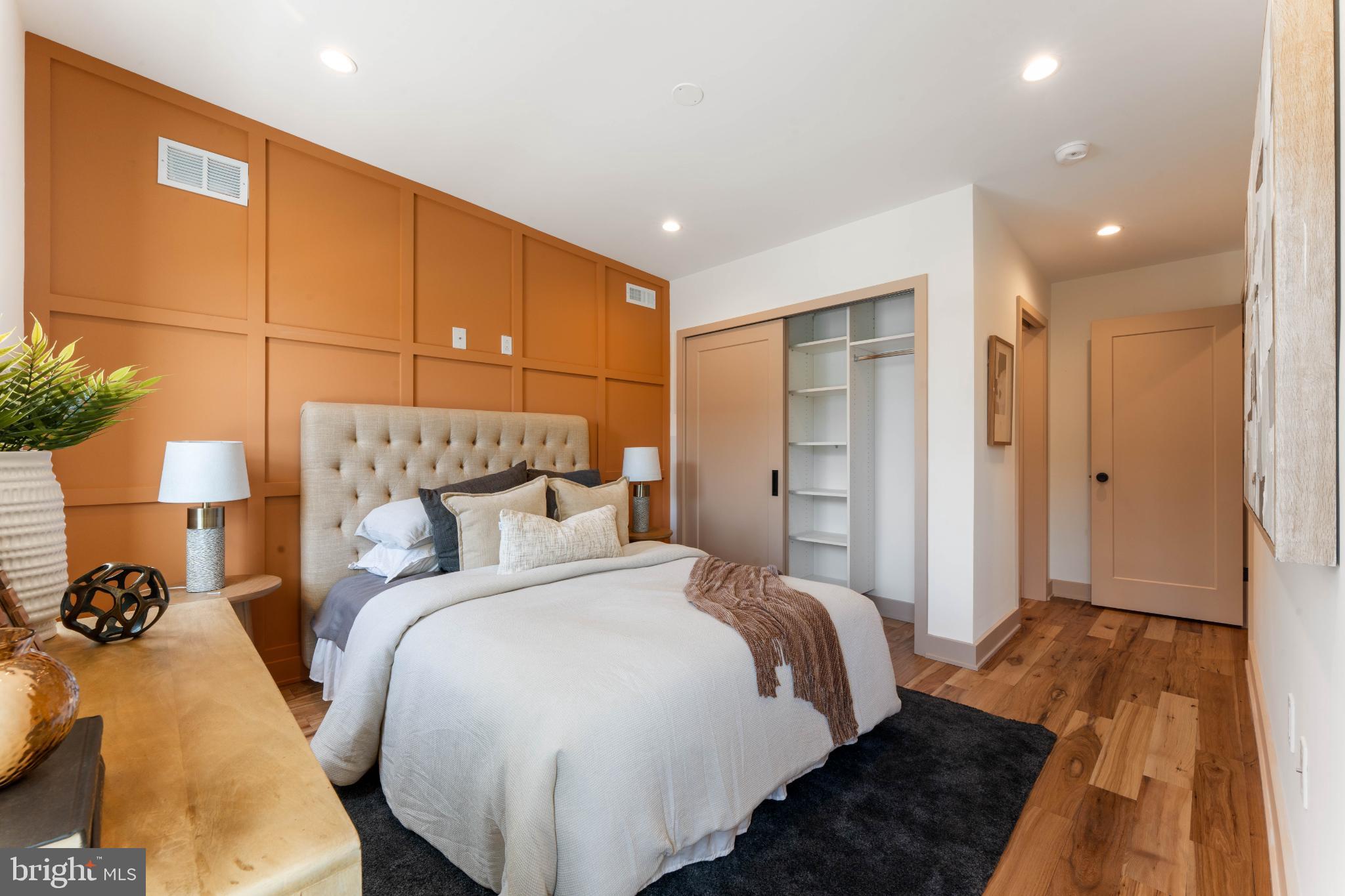 2145 E LETTERLY STREET