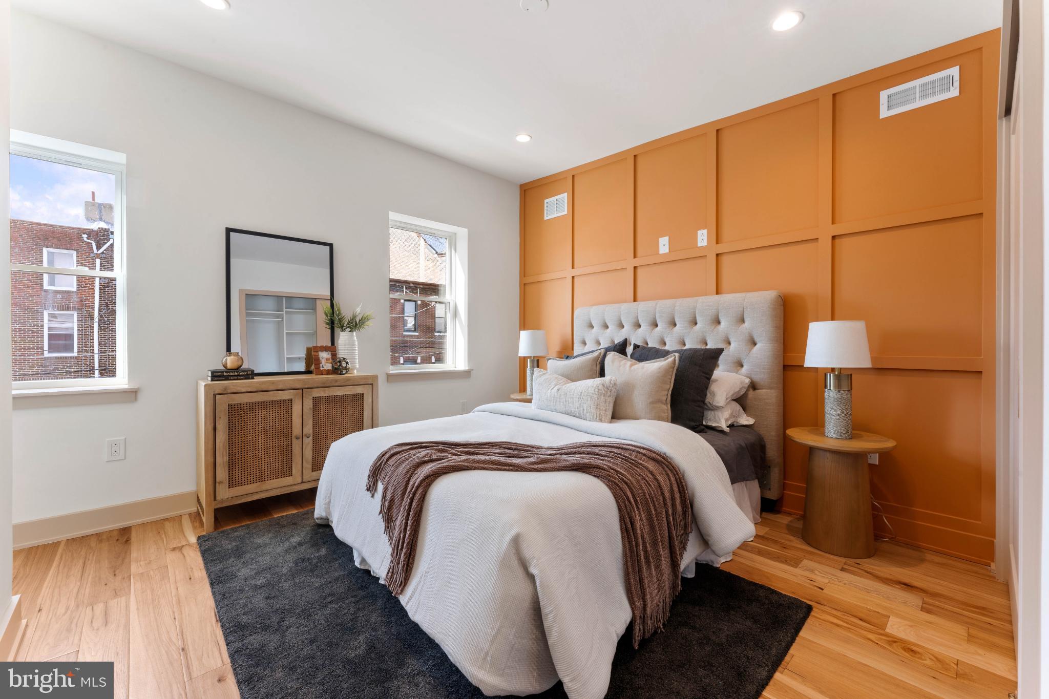 2145 E LETTERLY STREET